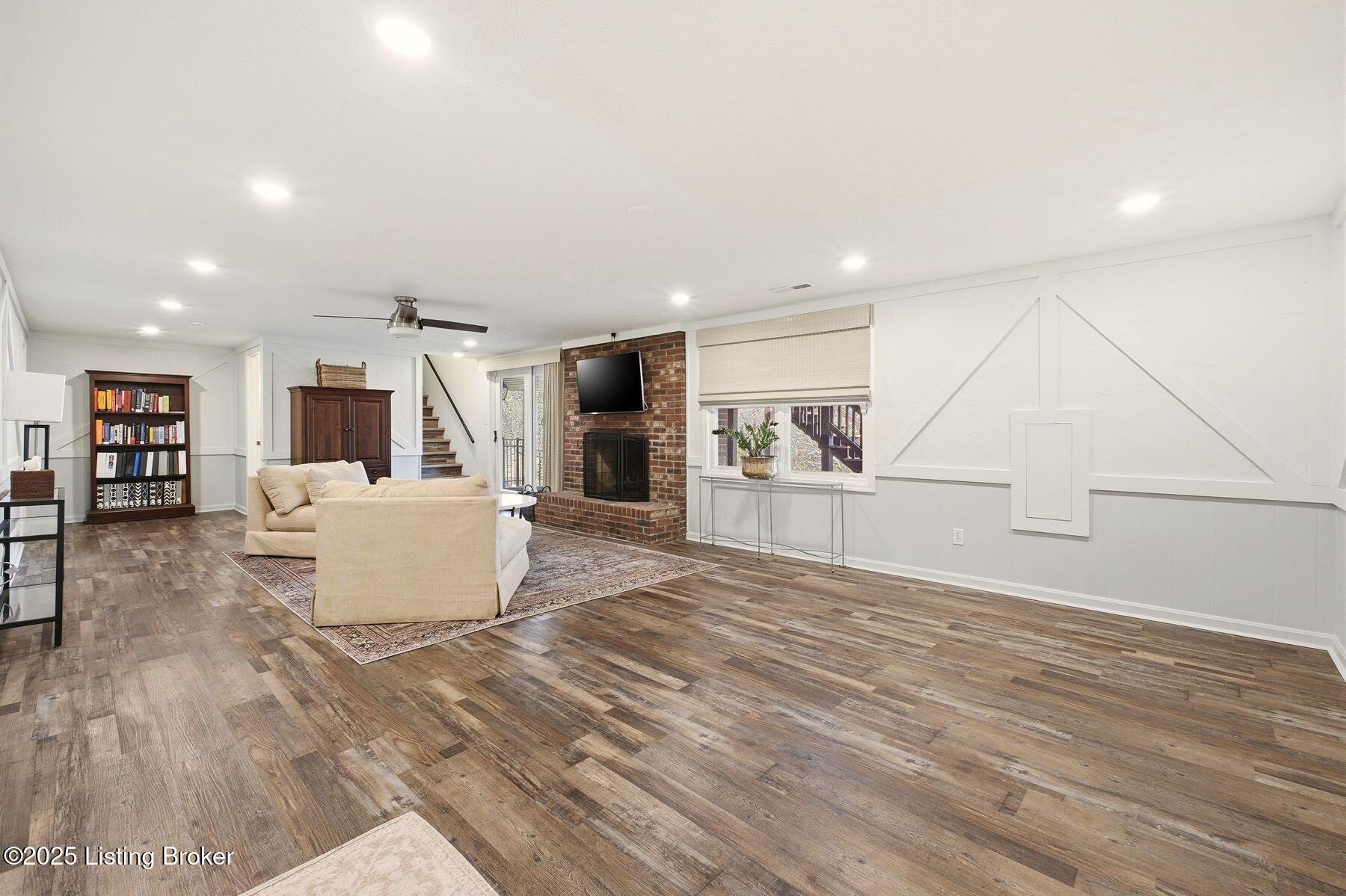 4320 Comanche Trail