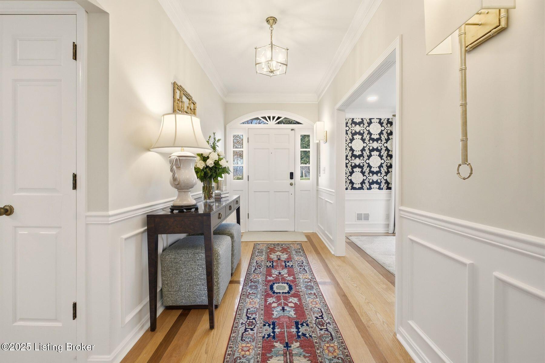 4320 Comanche Trail