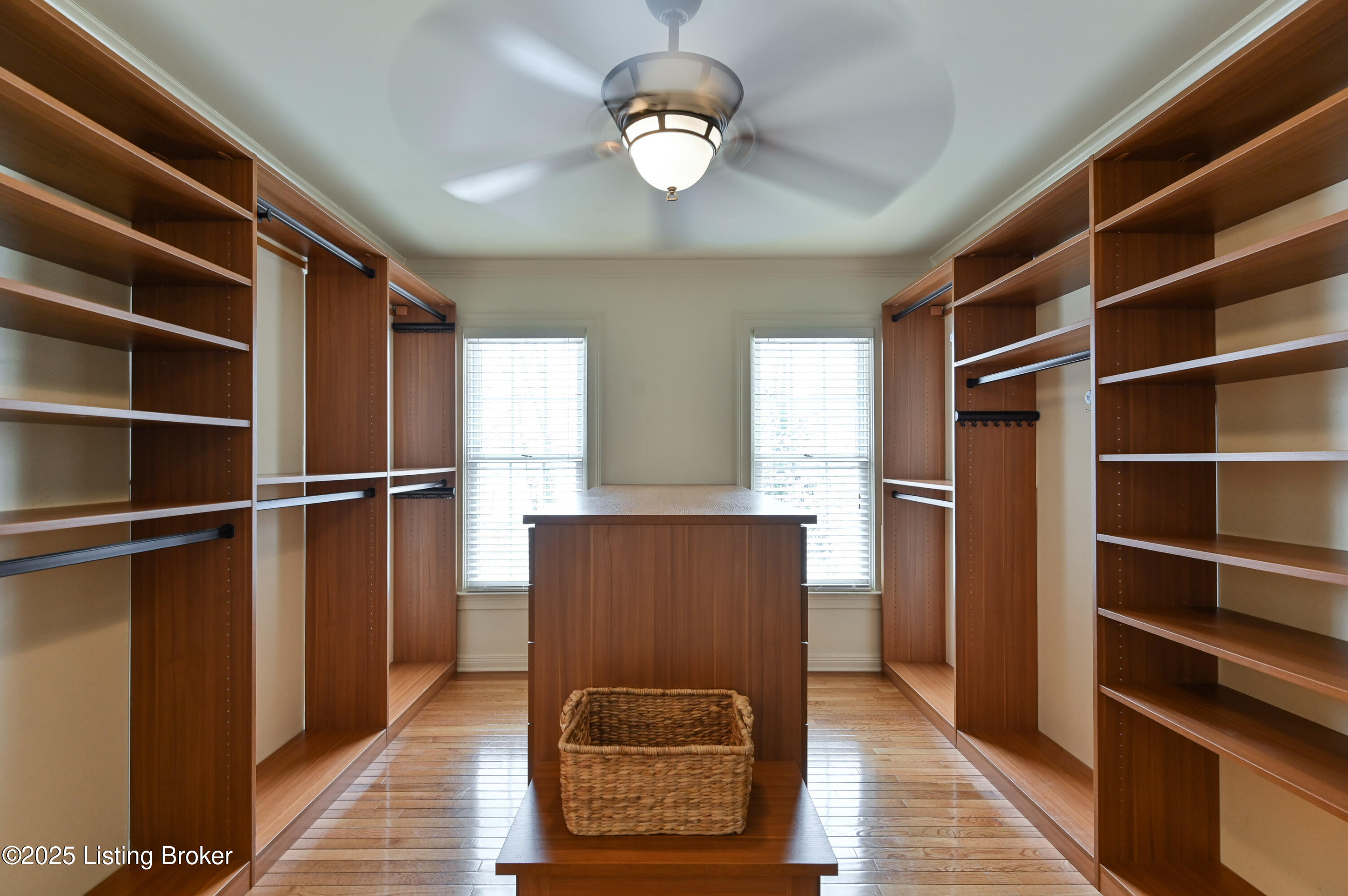 10930 Old Harrods Woods Cir