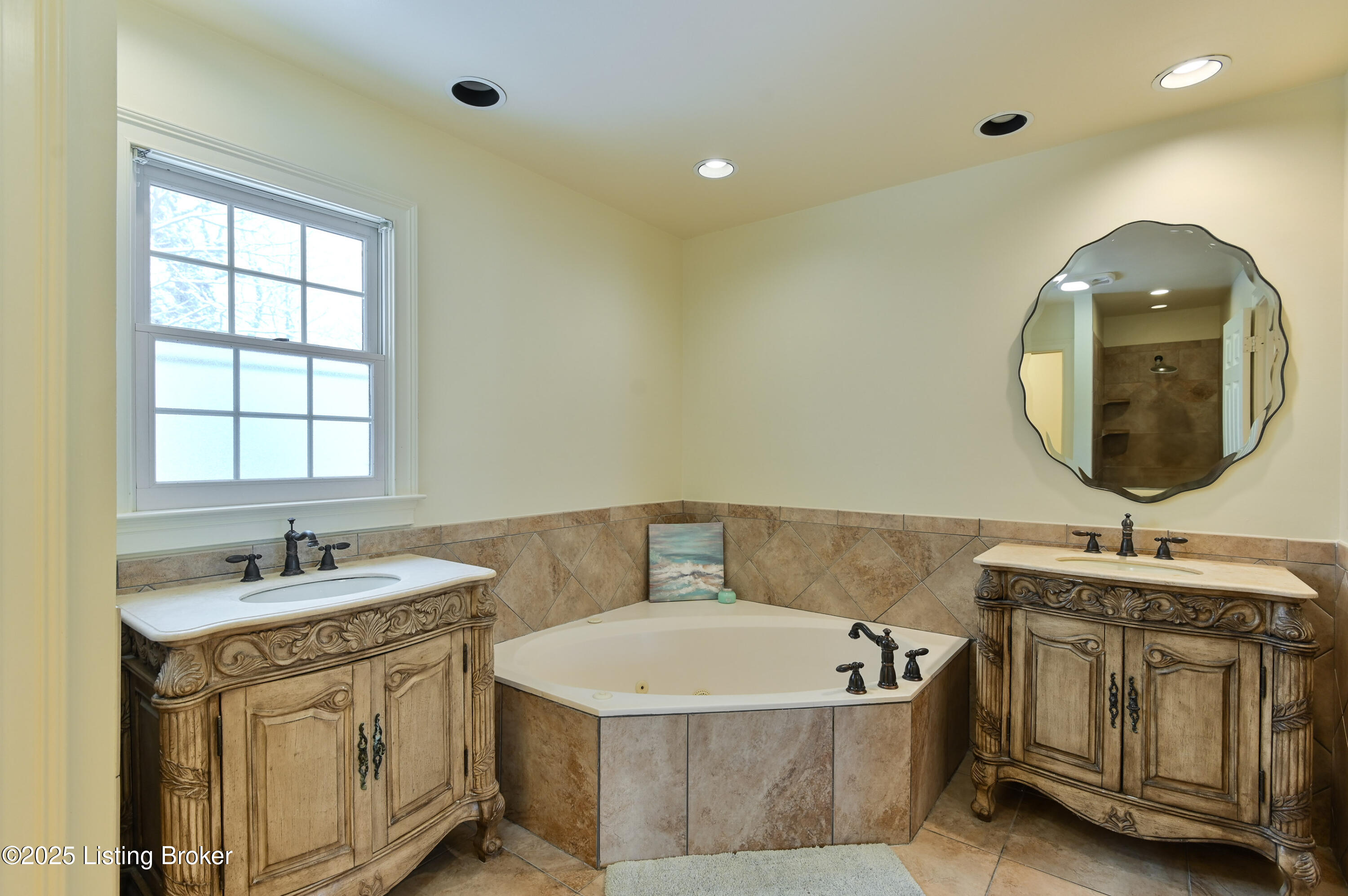 10930 Old Harrods Woods Cir