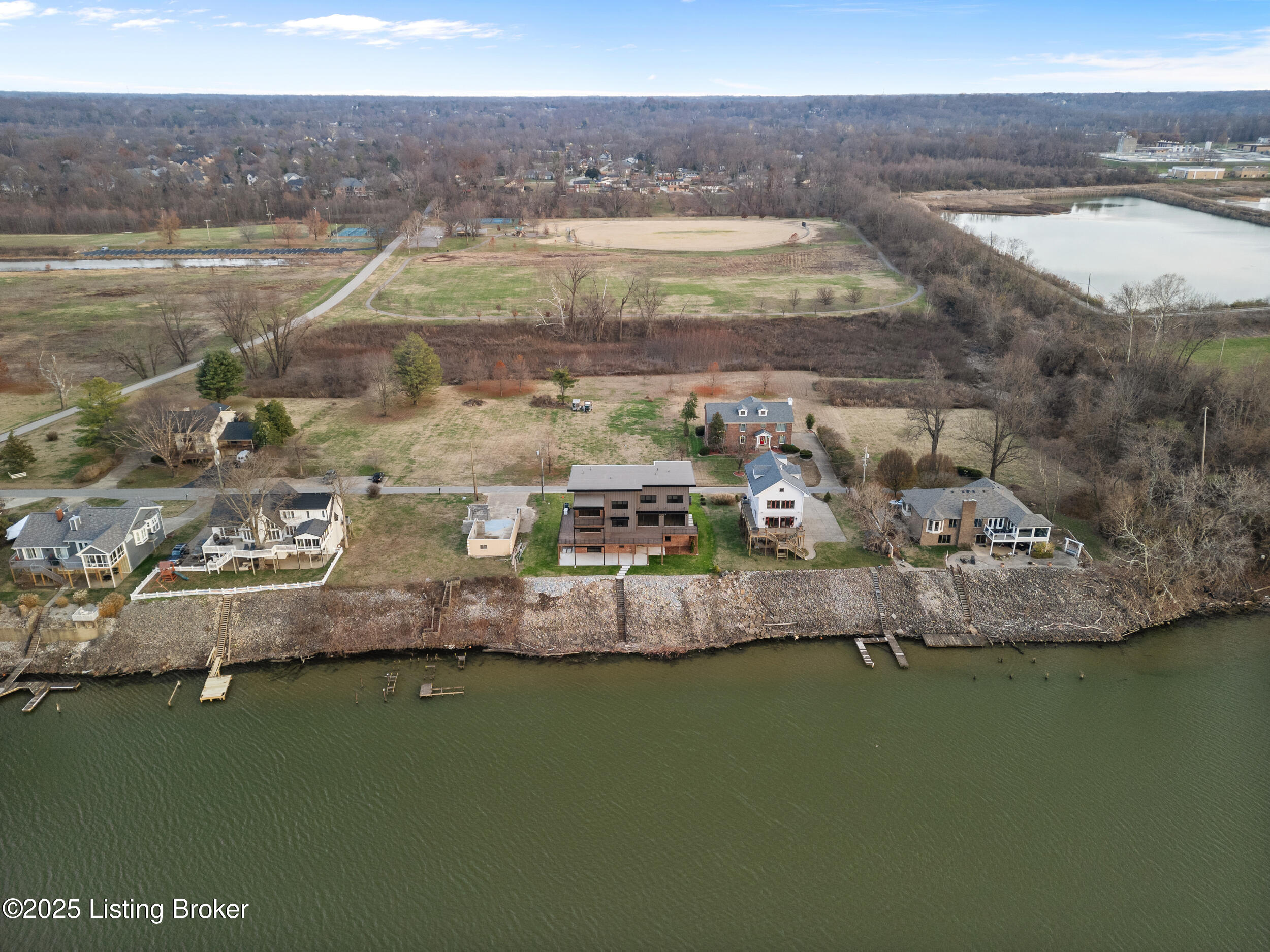 6904 Beachland Bch Rd