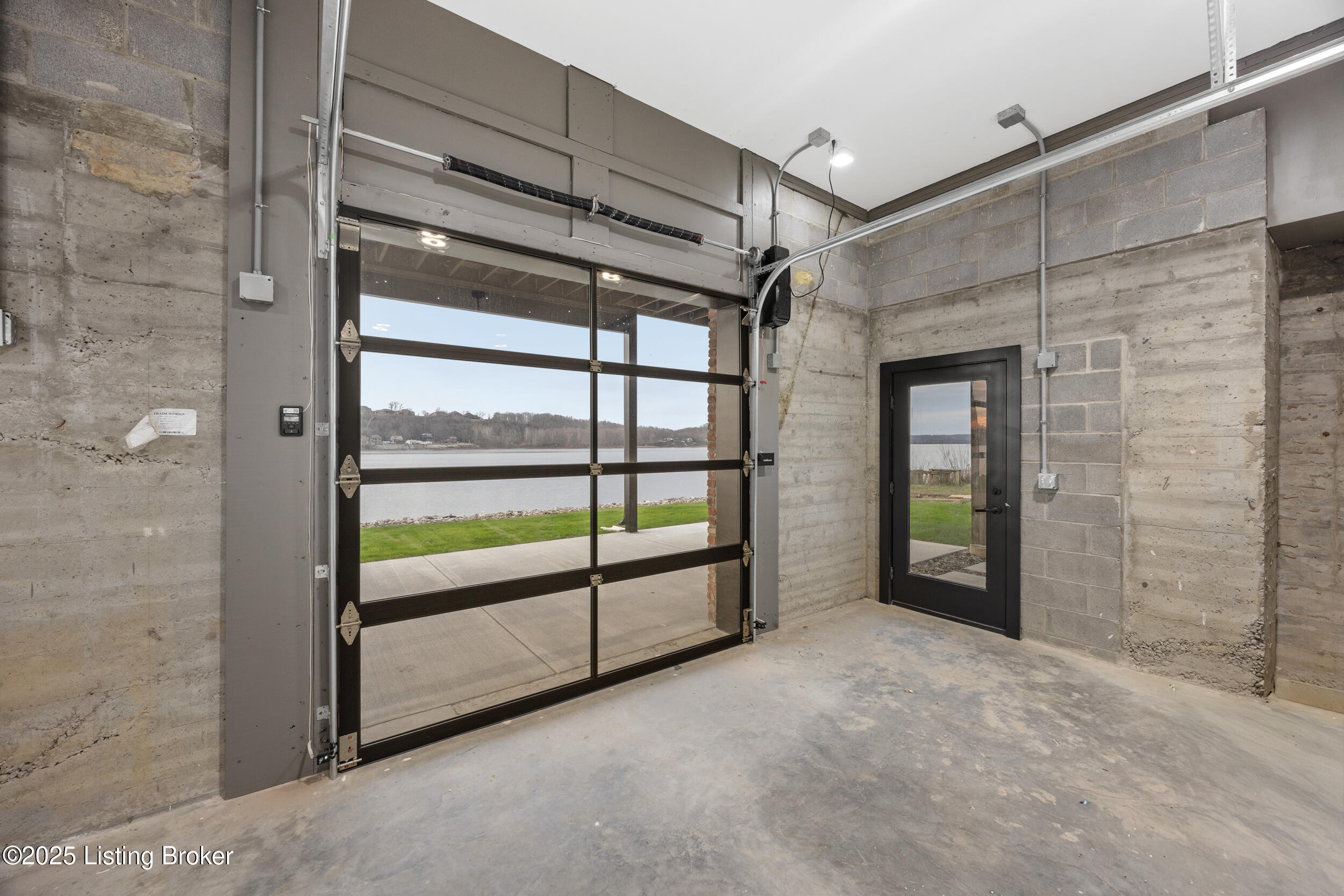 6904 Beachland Bch Rd