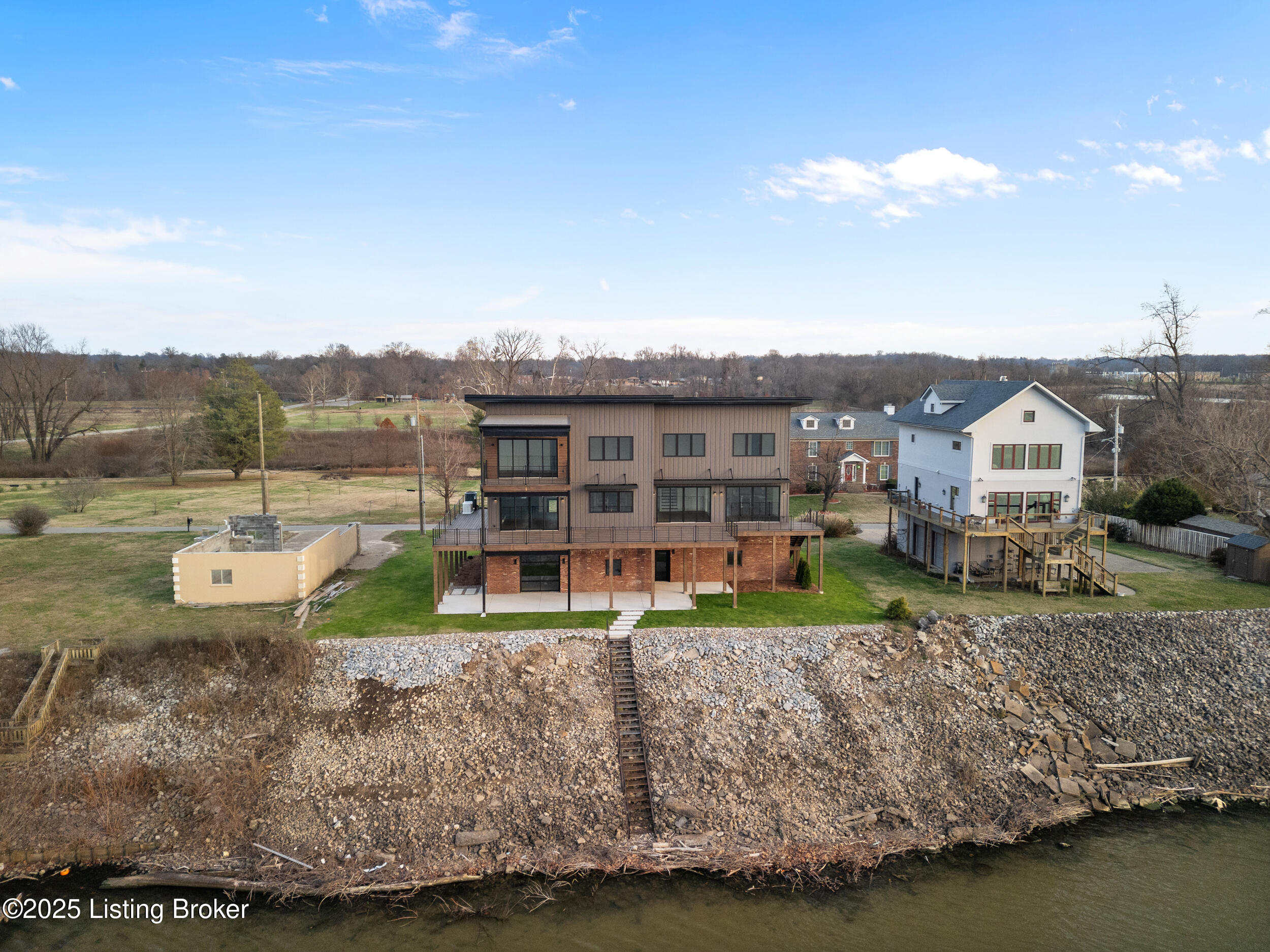 6904 Beachland Bch Rd