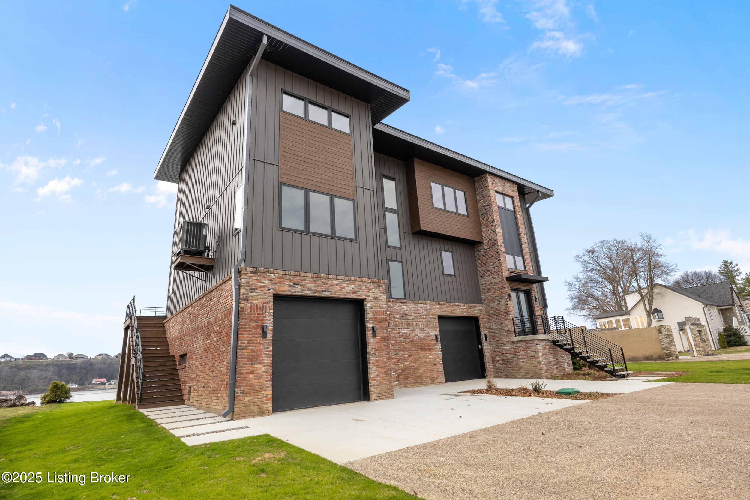 6904 Beachland Bch Rd