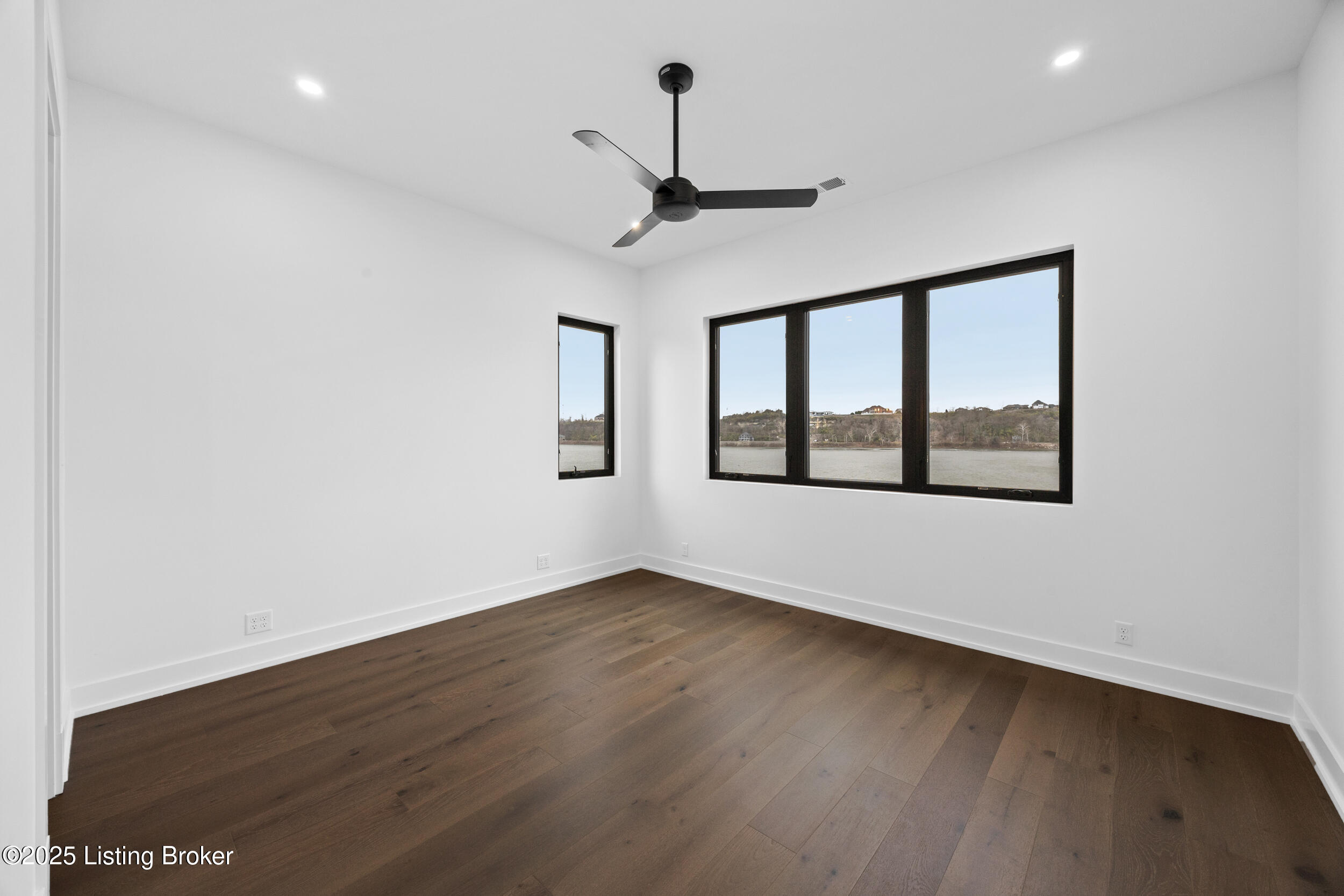 6904 Beachland Bch Rd