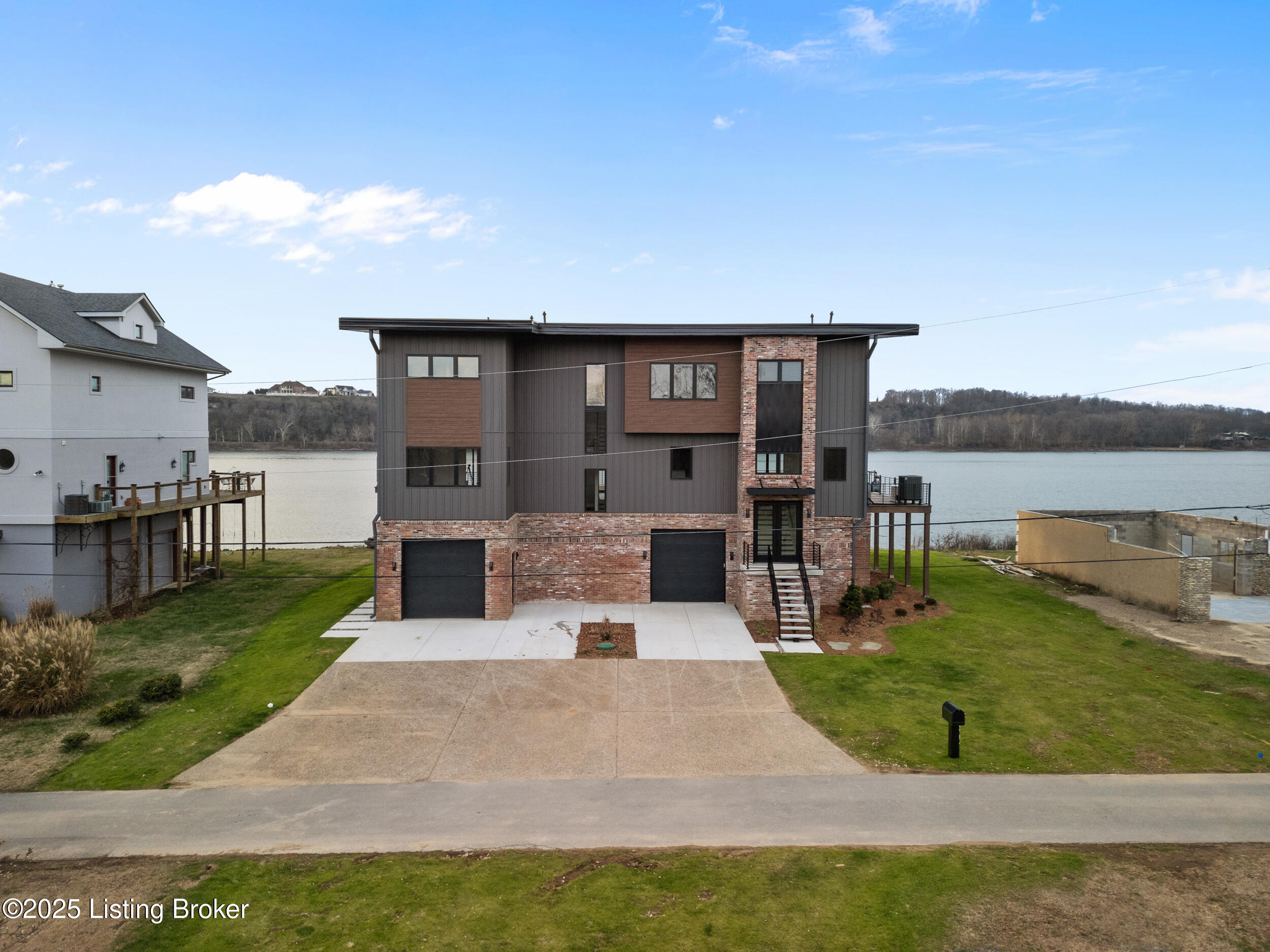 6904 Beachland Bch Rd