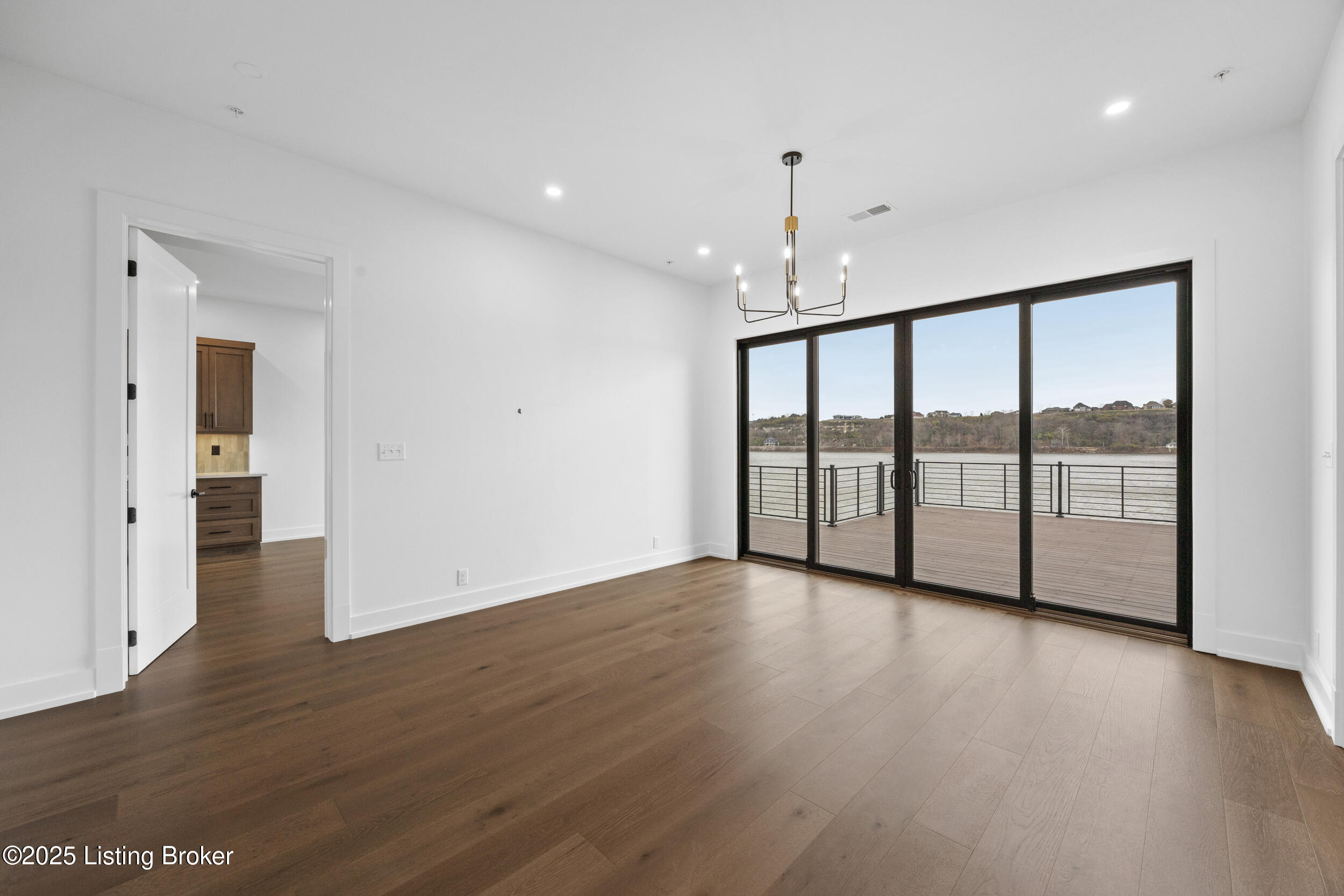 6904 Beachland Bch Rd