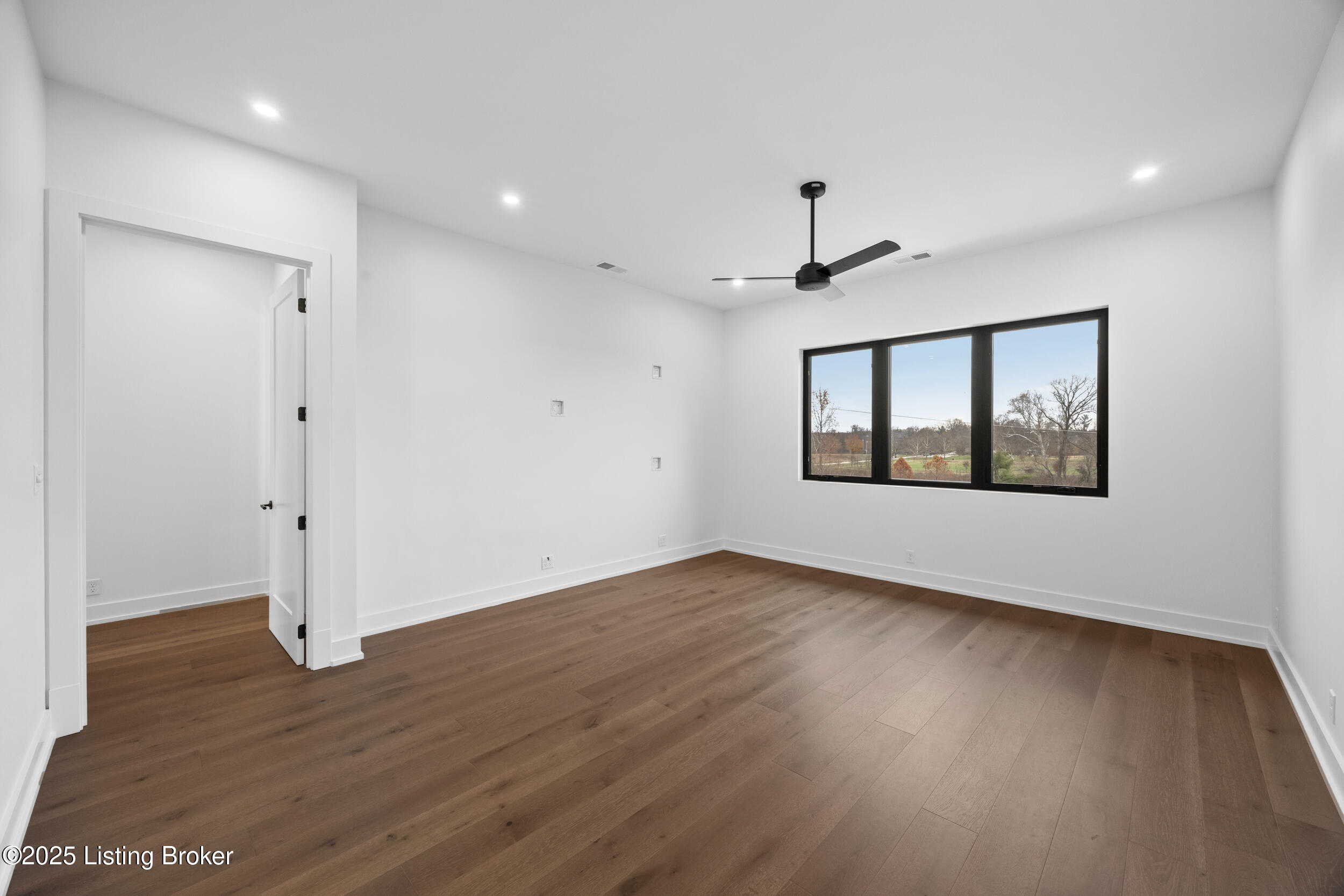 6904 Beachland Bch Rd