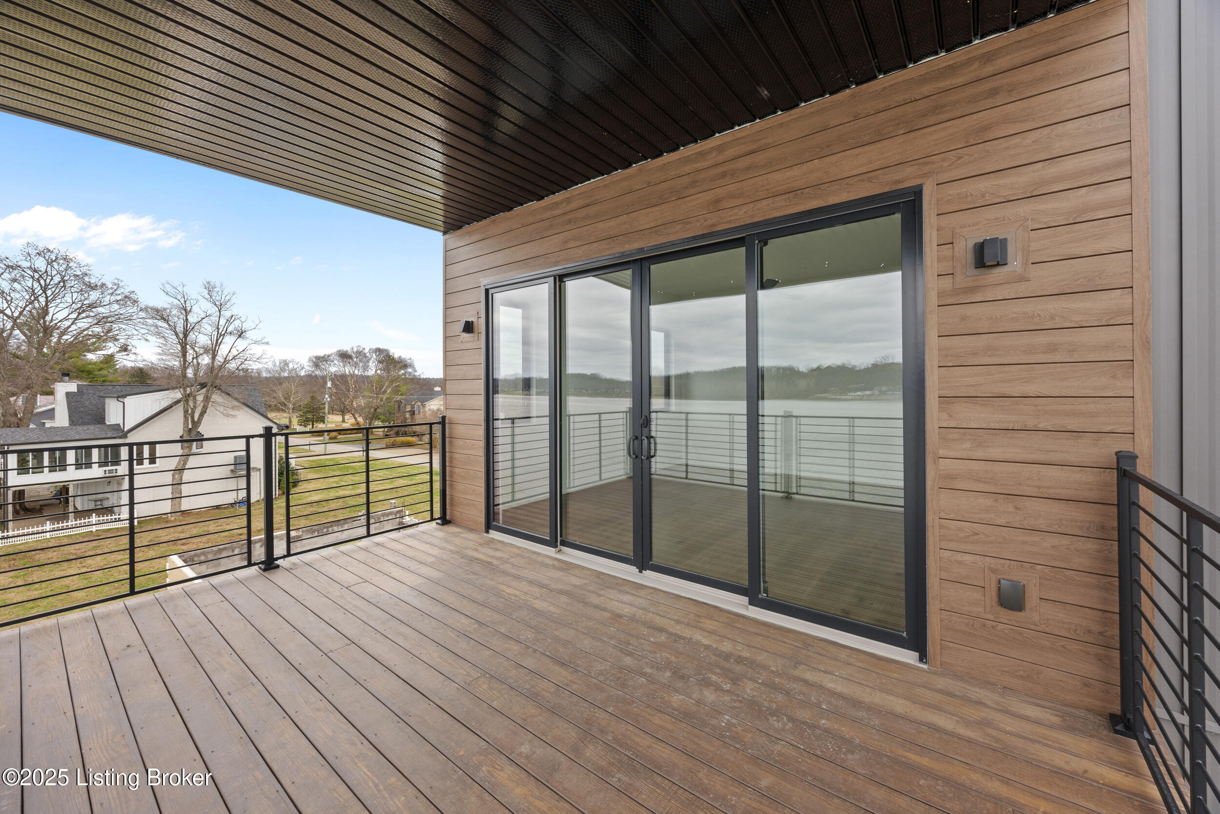 6904 Beachland Bch Rd