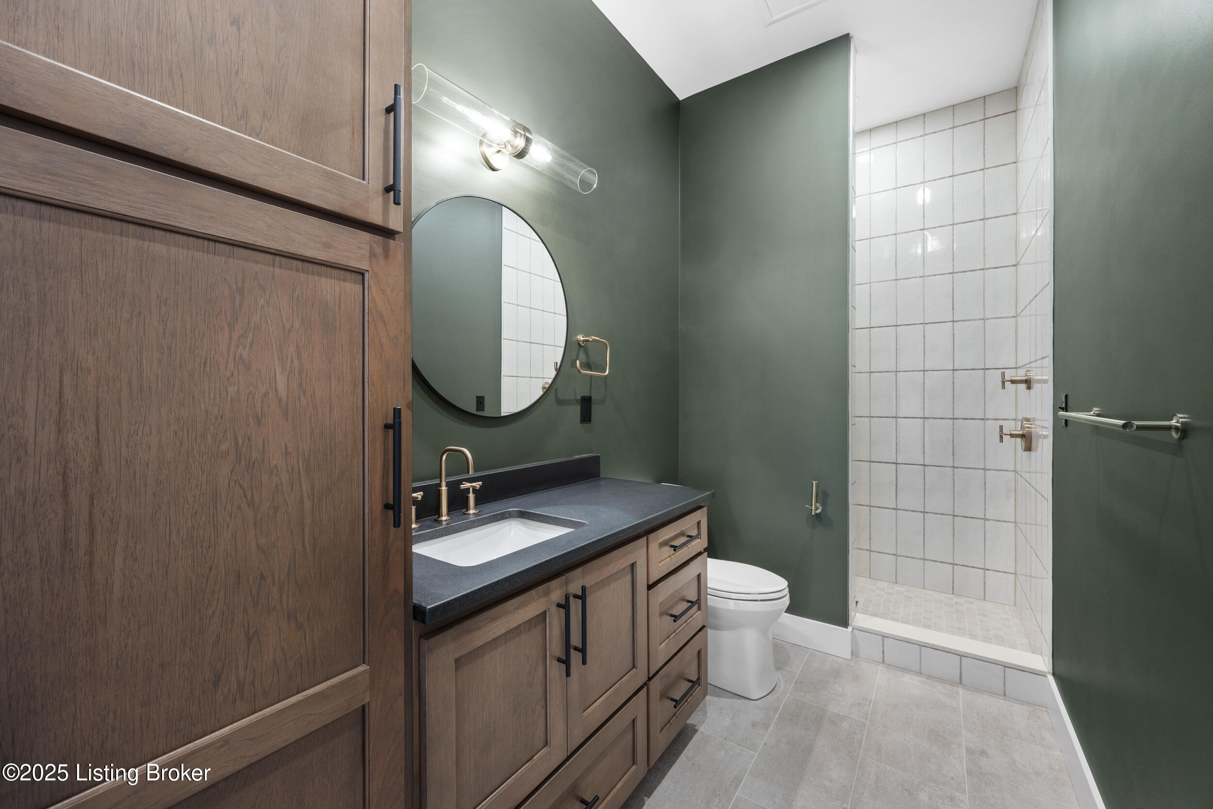 6904 Beachland Bch Rd