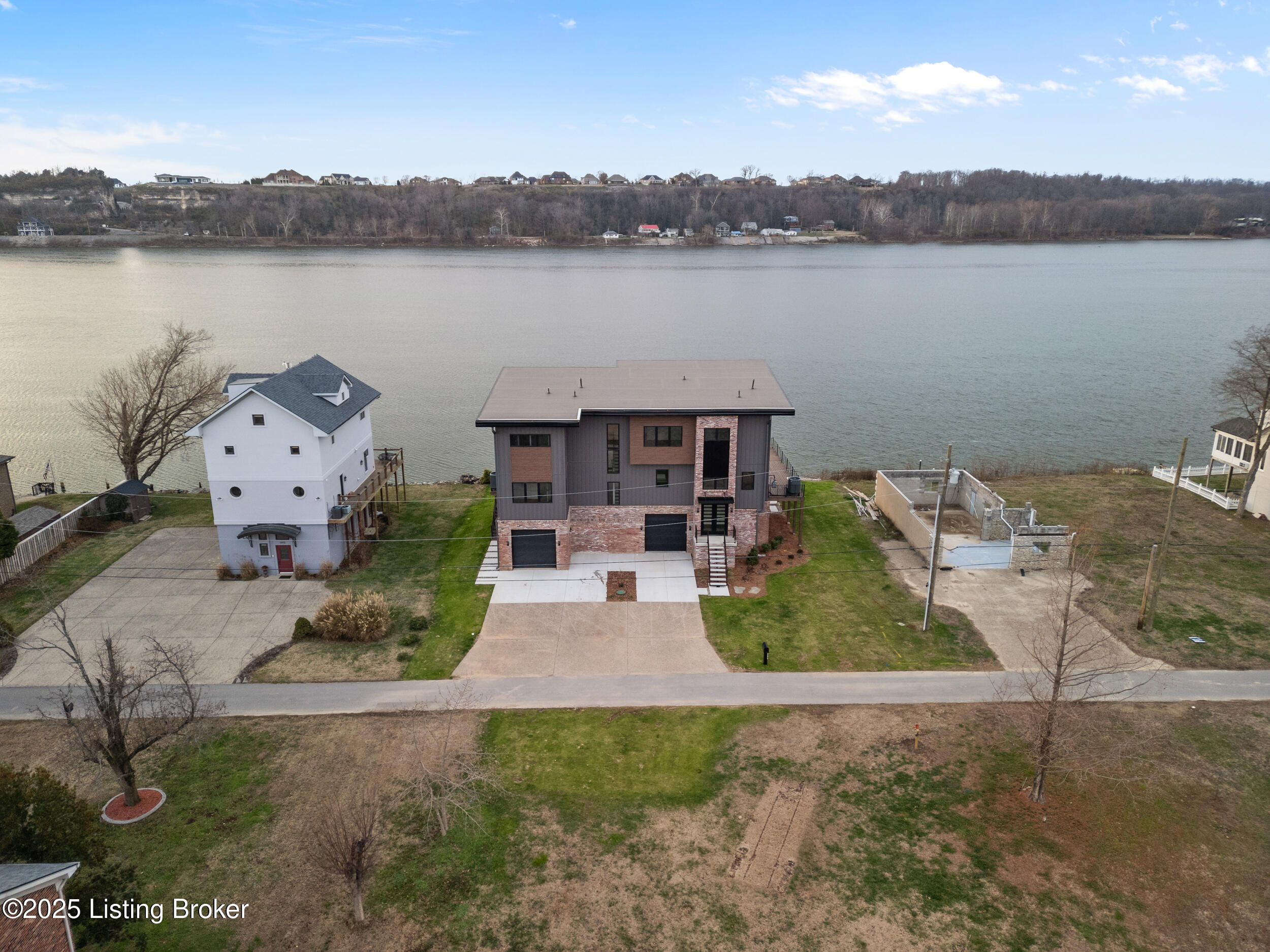 6904 Beachland Bch Rd