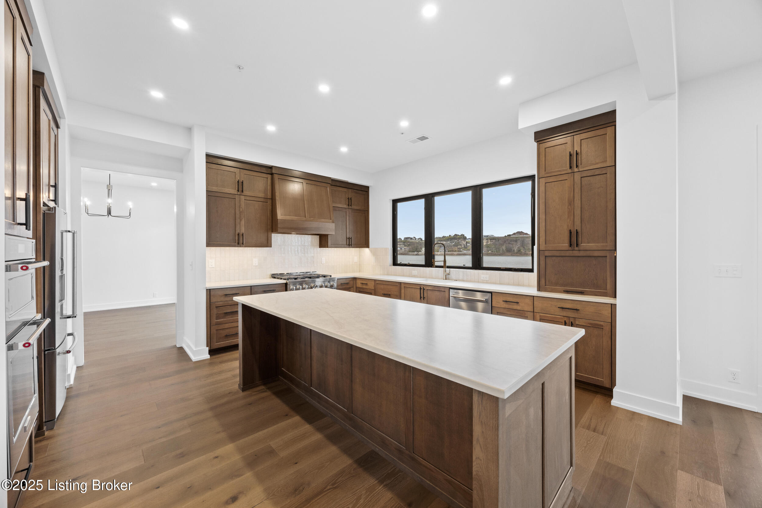 6904 Beachland Bch Rd