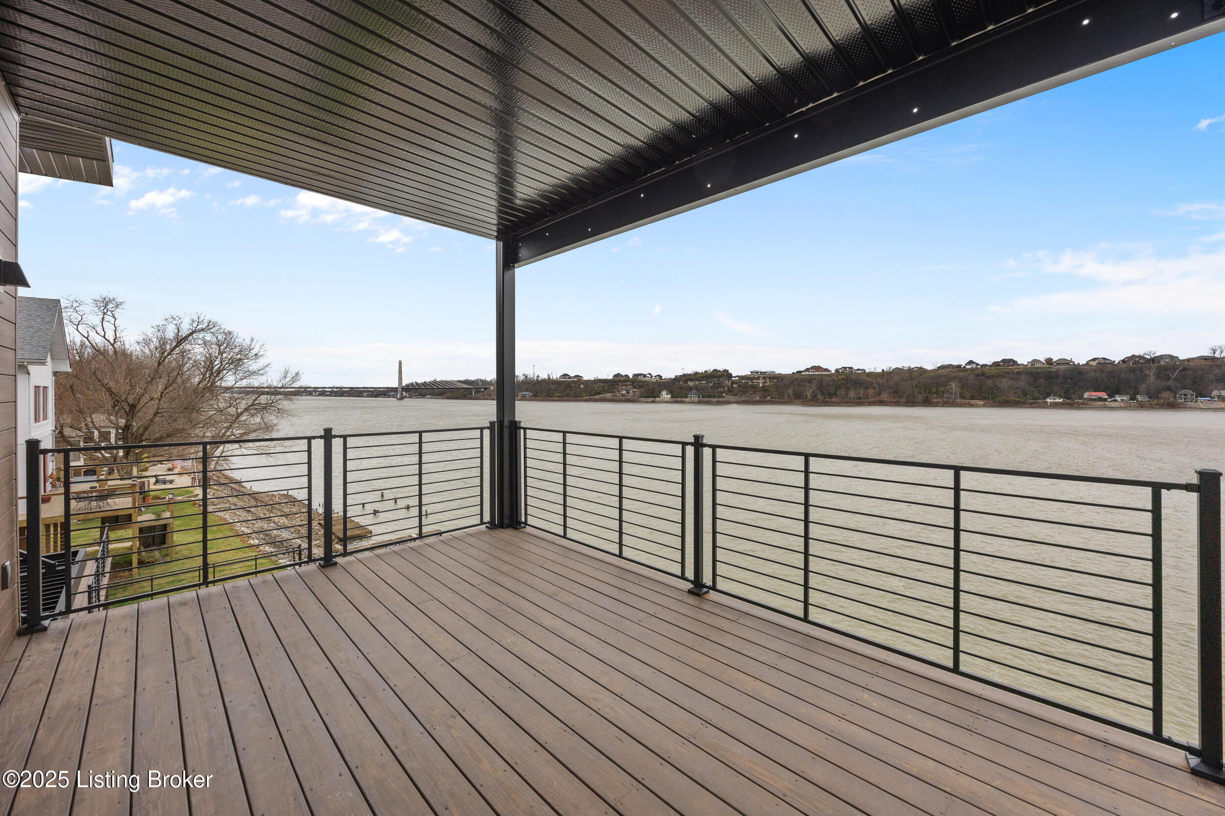 6904 Beachland Bch Rd