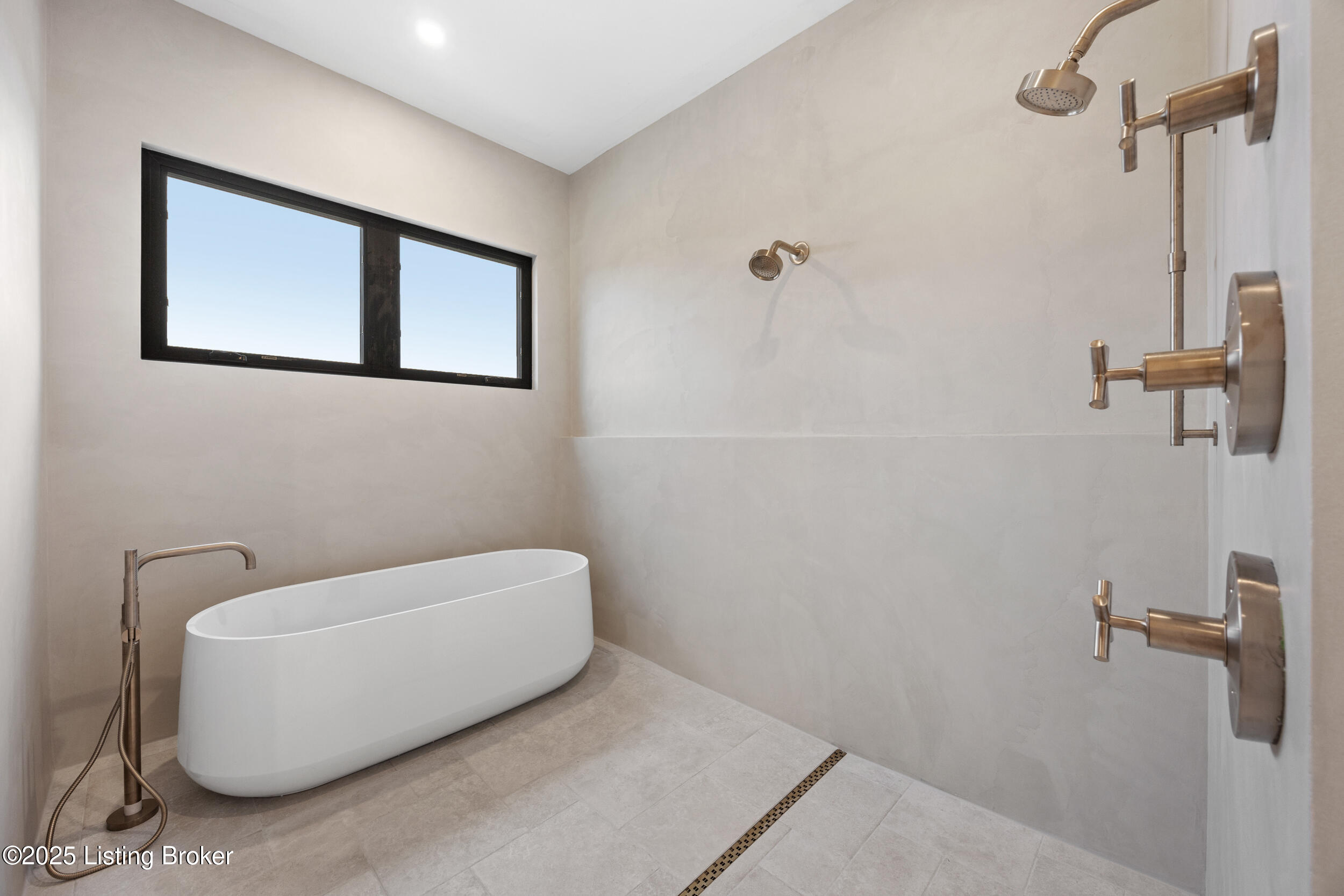 6904 Beachland Bch Rd