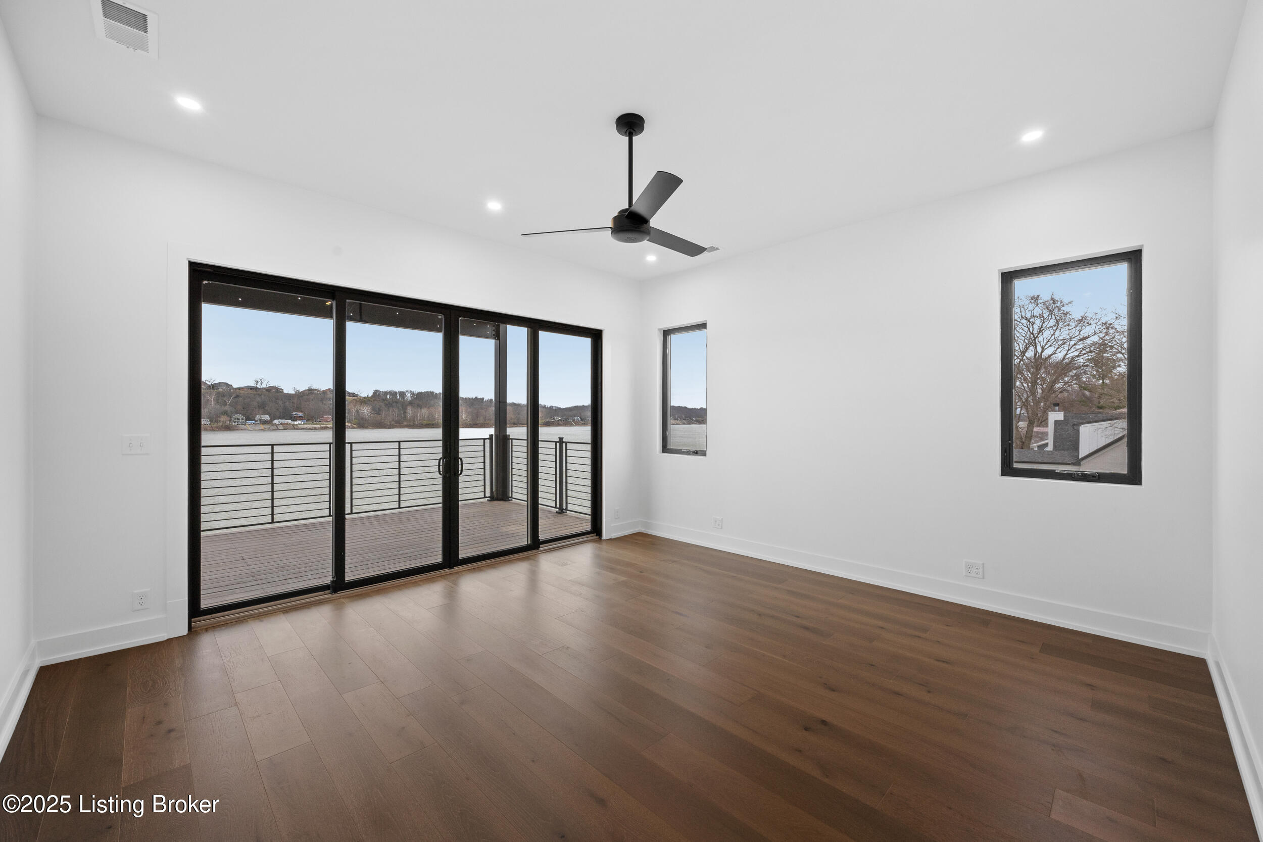 6904 Beachland Bch Rd