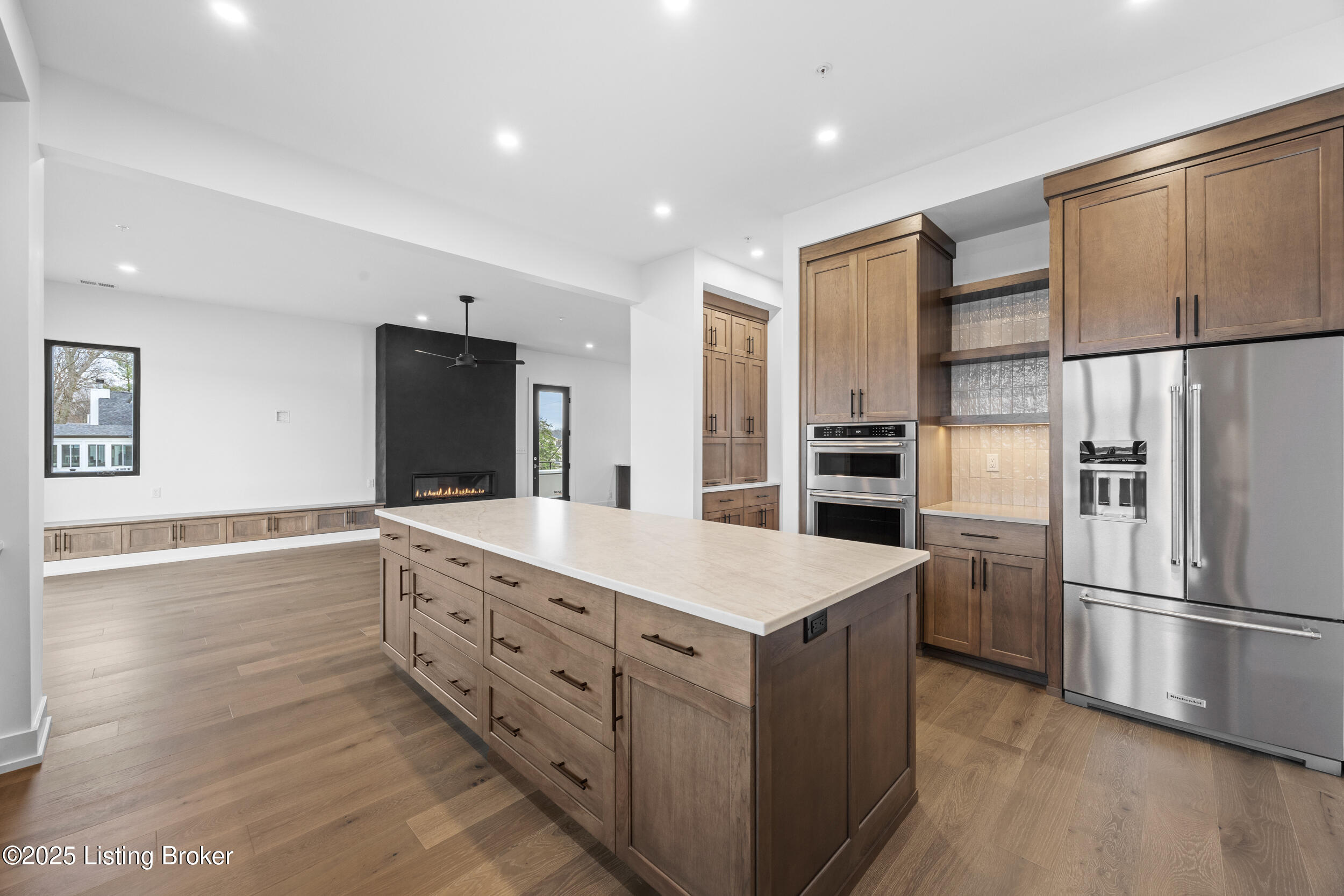 6904 Beachland Bch Rd