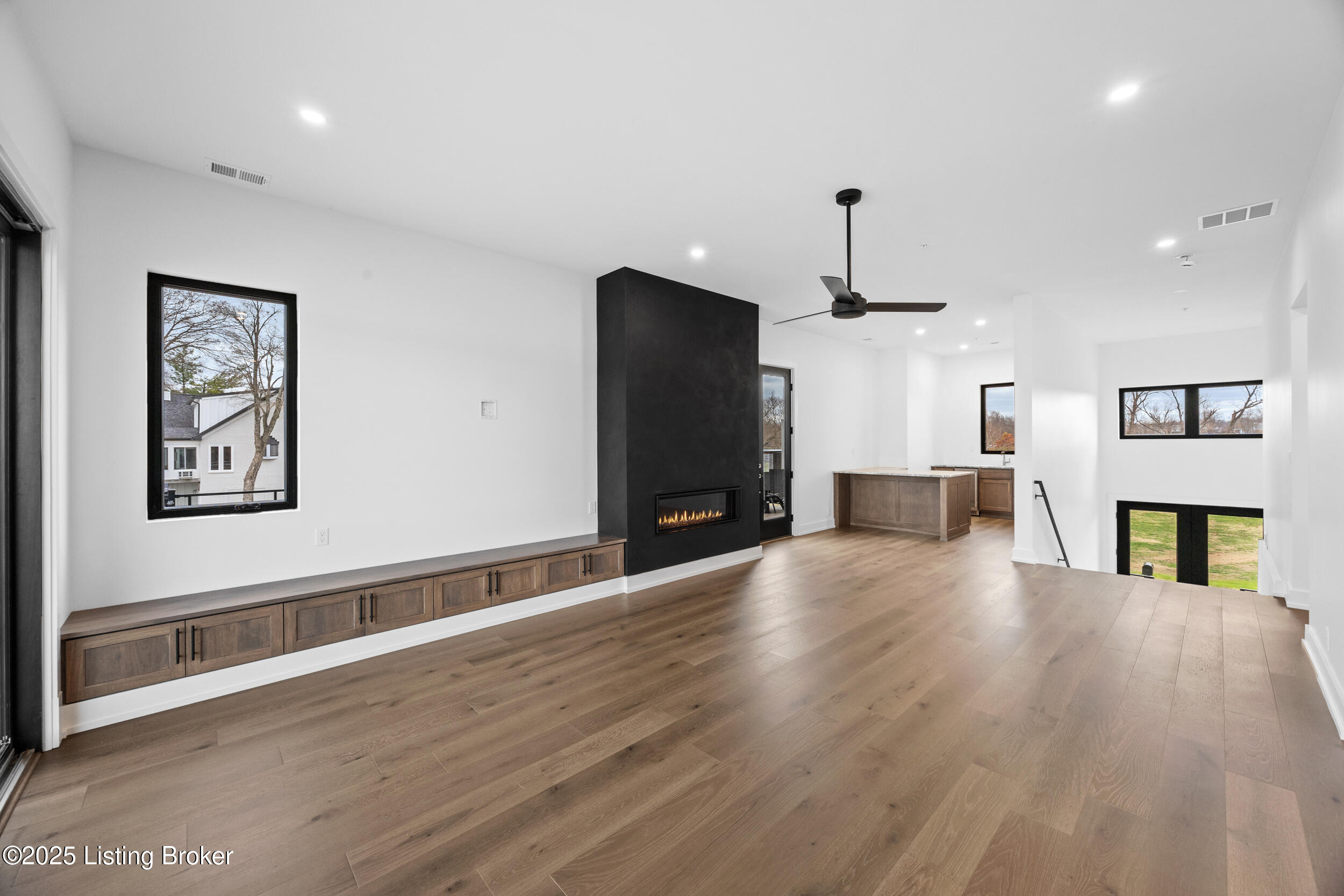 6904 Beachland Bch Rd