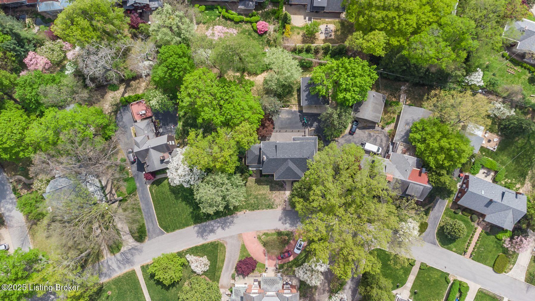 52 Hill Rd