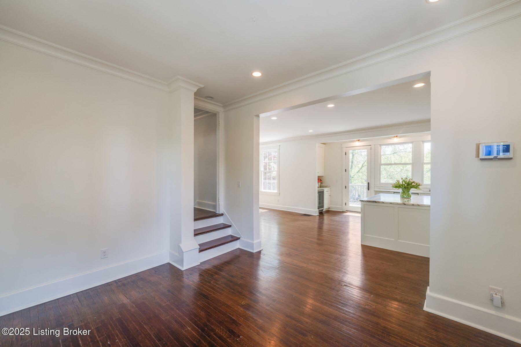 52 Hill Rd