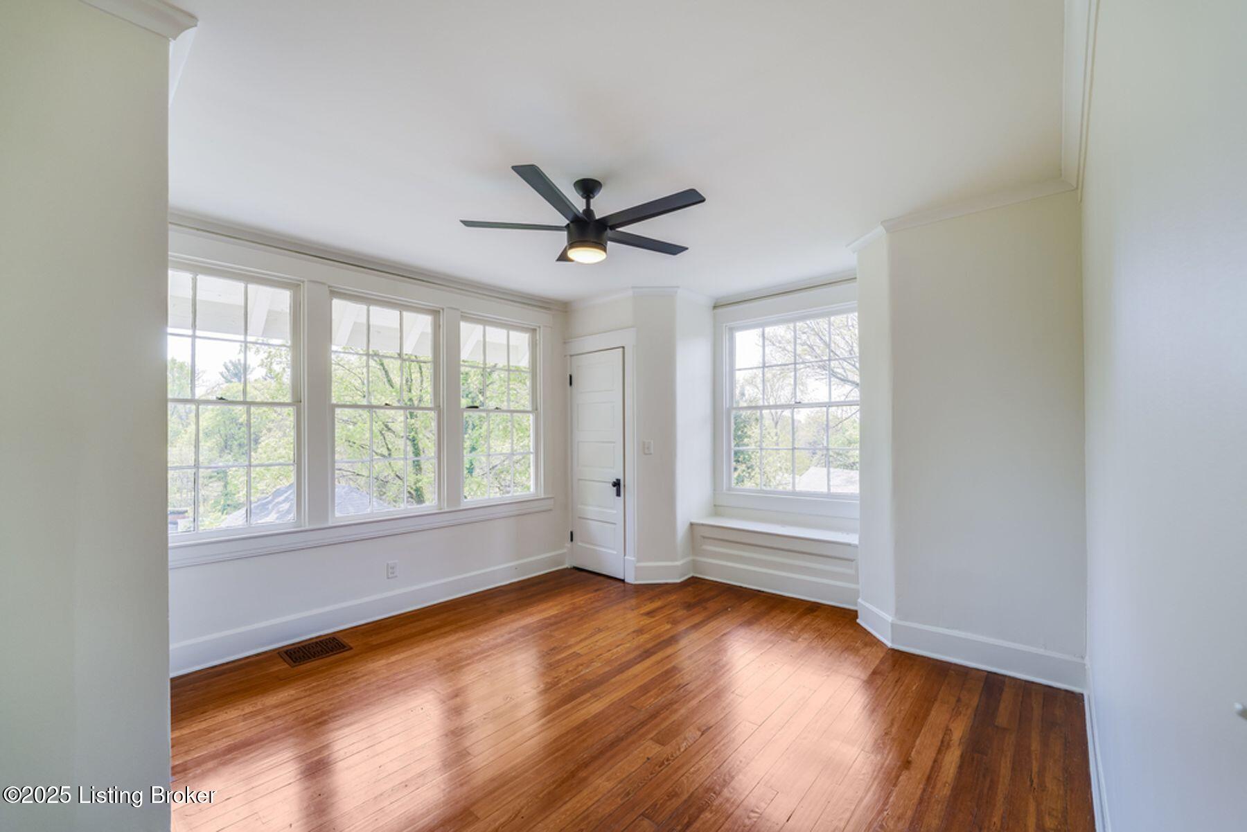 52 Hill Rd