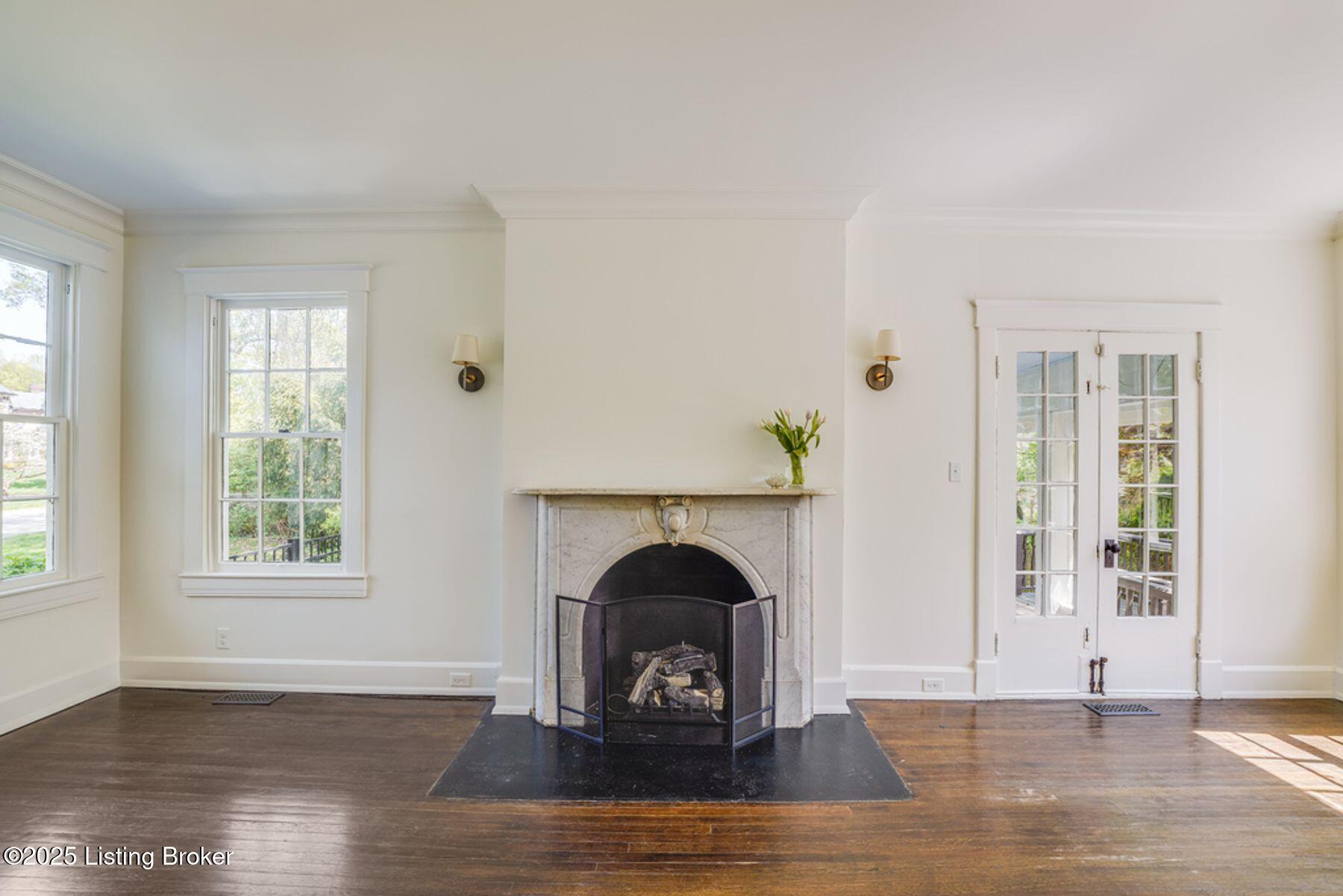 52 Hill Rd