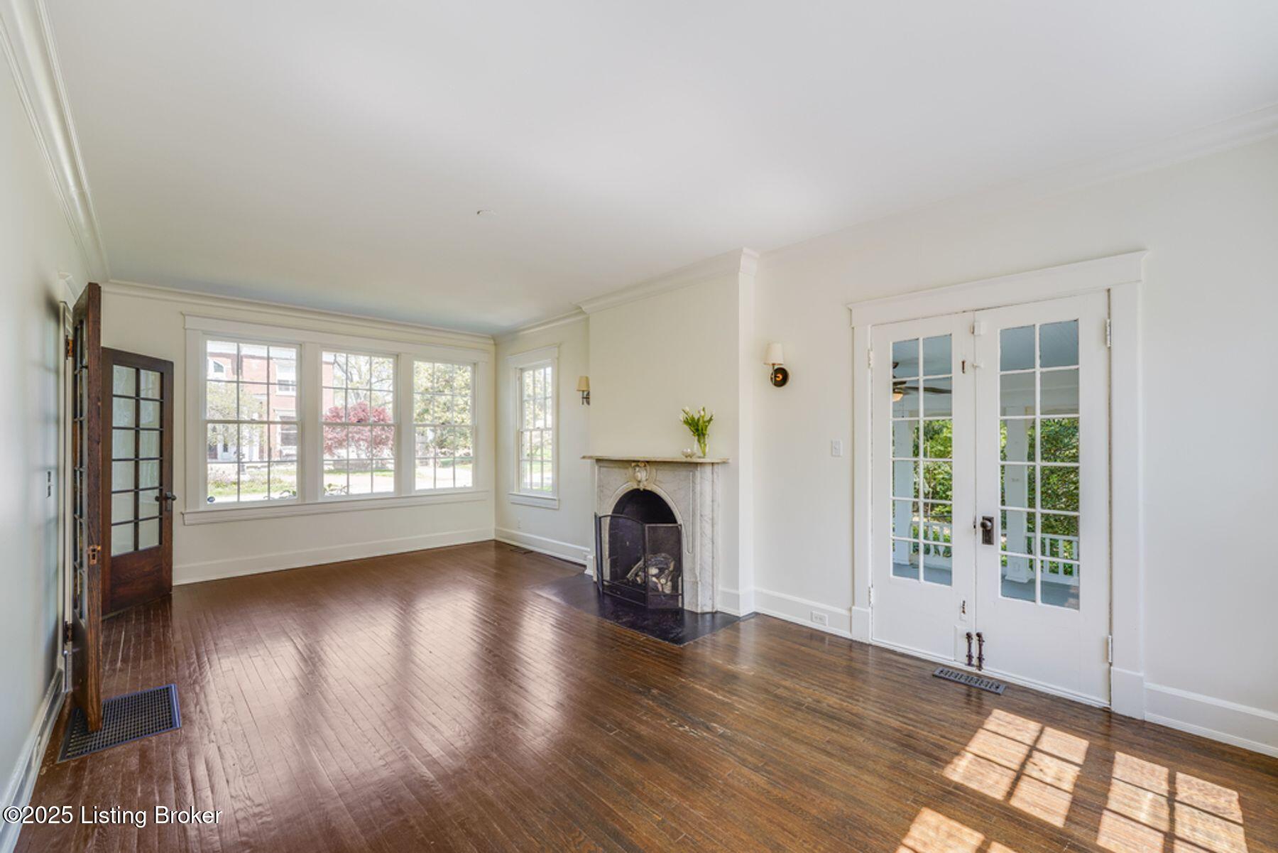 52 Hill Rd