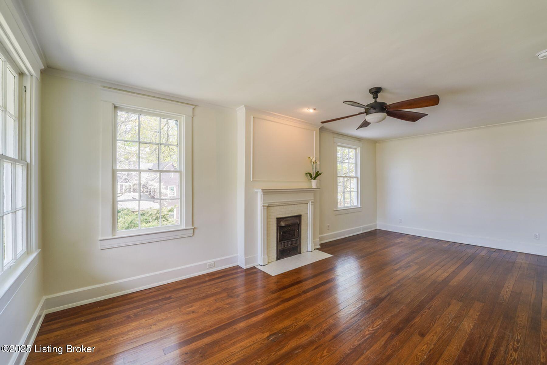 52 Hill Rd