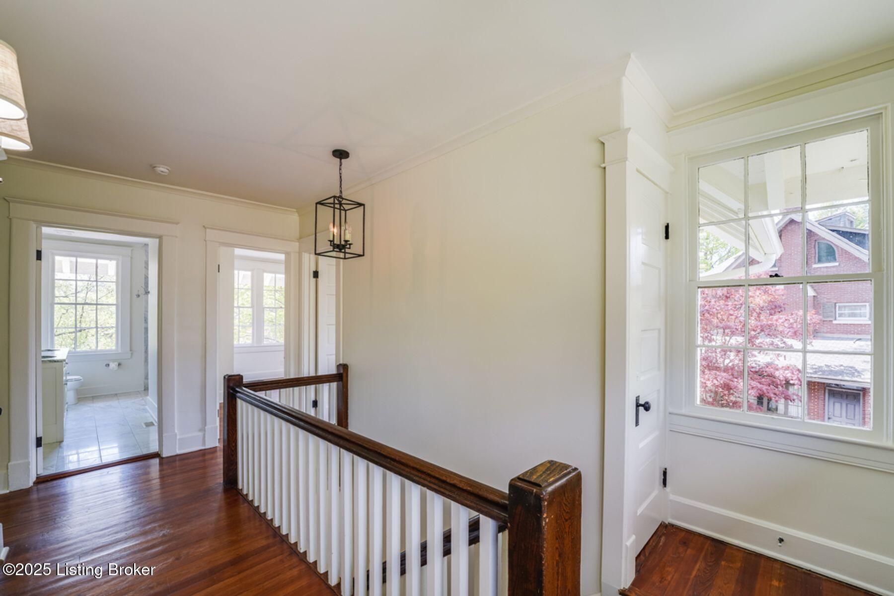 52 Hill Rd