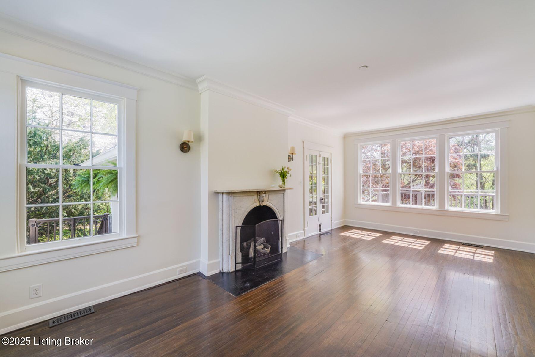 52 Hill Rd