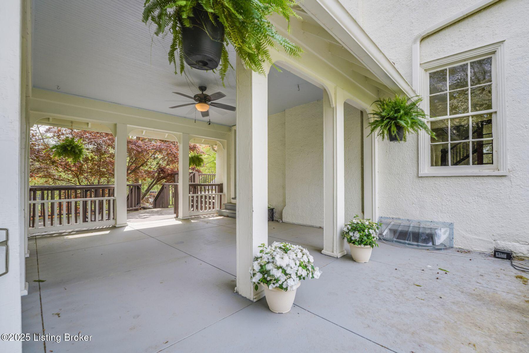 52 Hill Rd