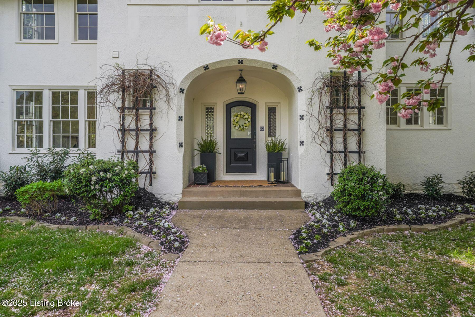 52 Hill Rd