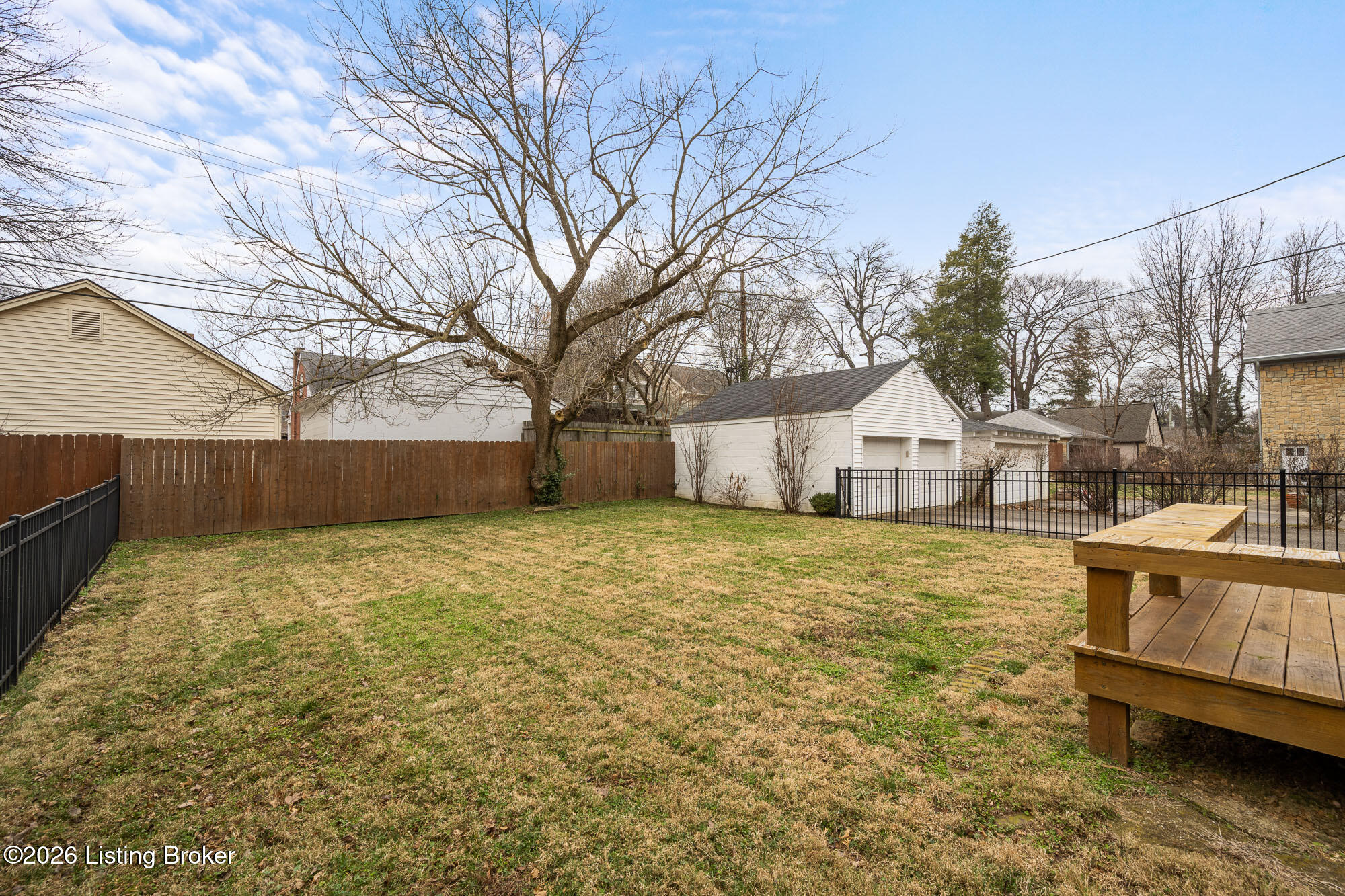 2416 Broadmeade Rd
