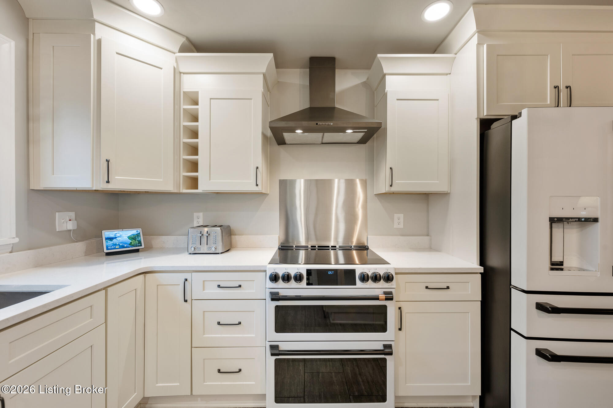 2416 Broadmeade Rd
