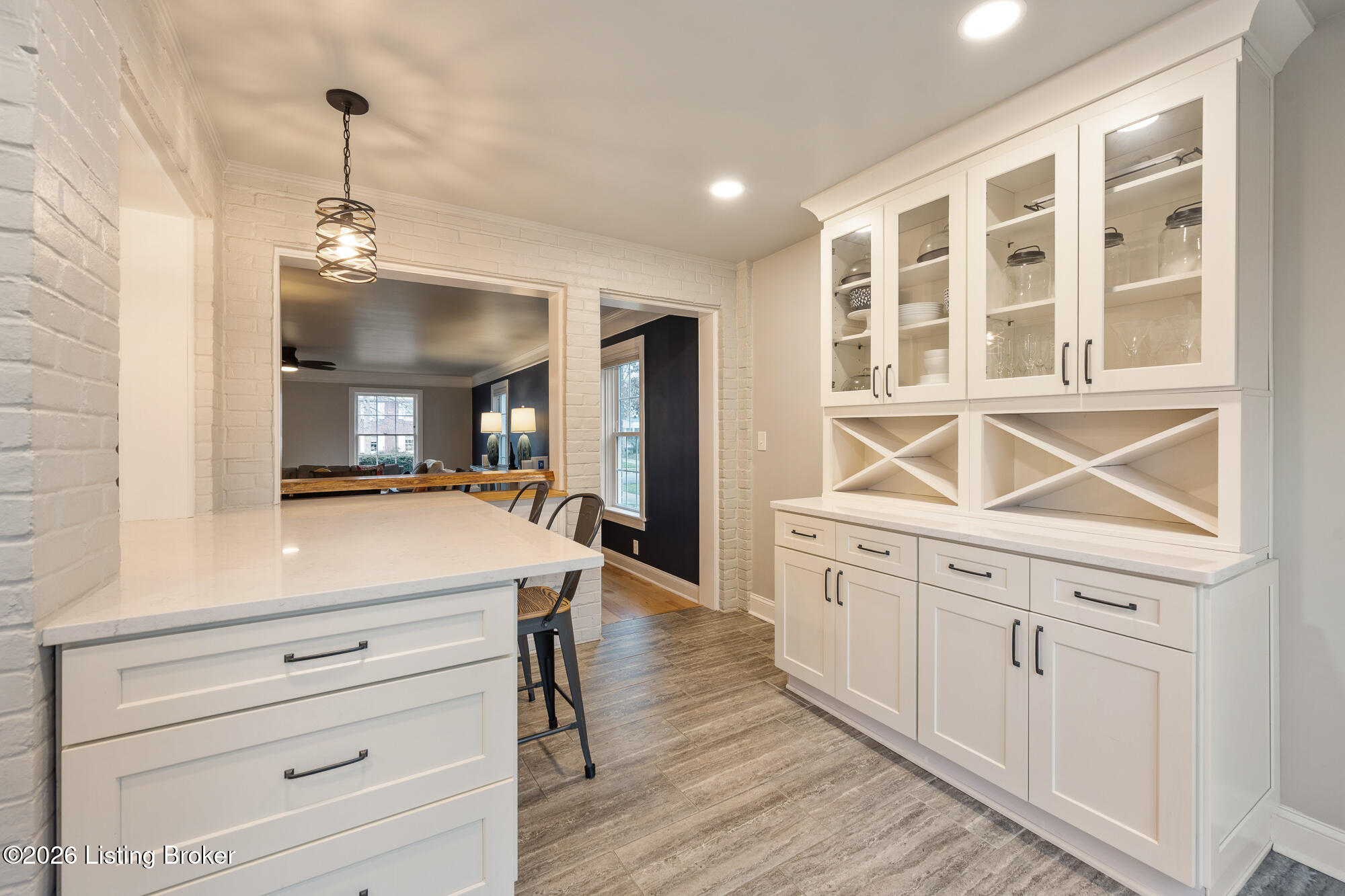 2416 Broadmeade Rd