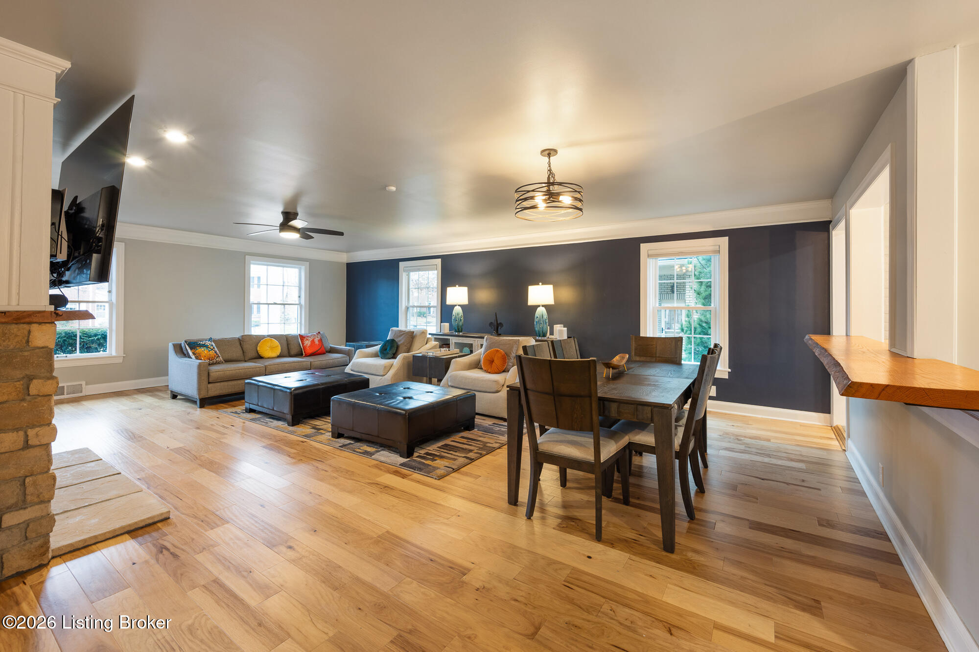 2416 Broadmeade Rd