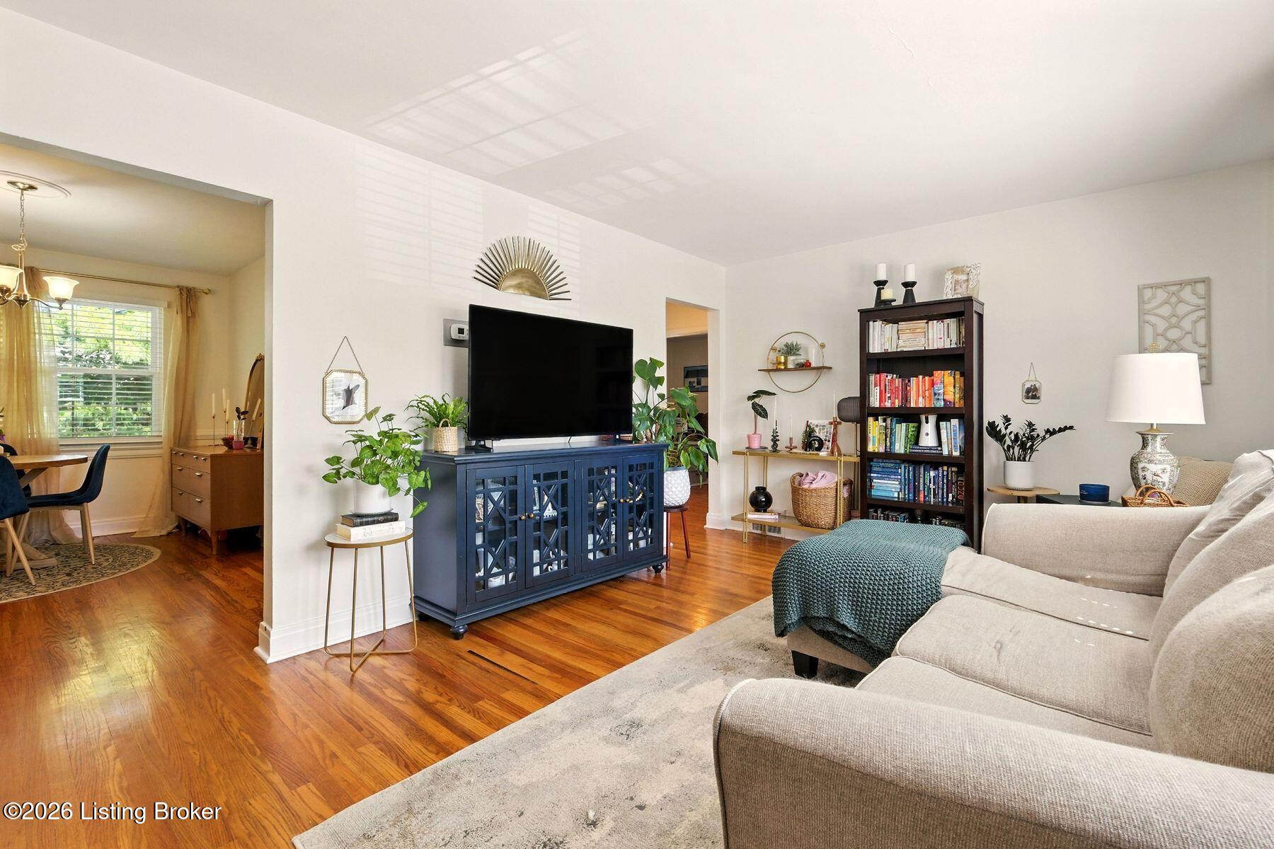 3621 Brownsboro Rd 504E