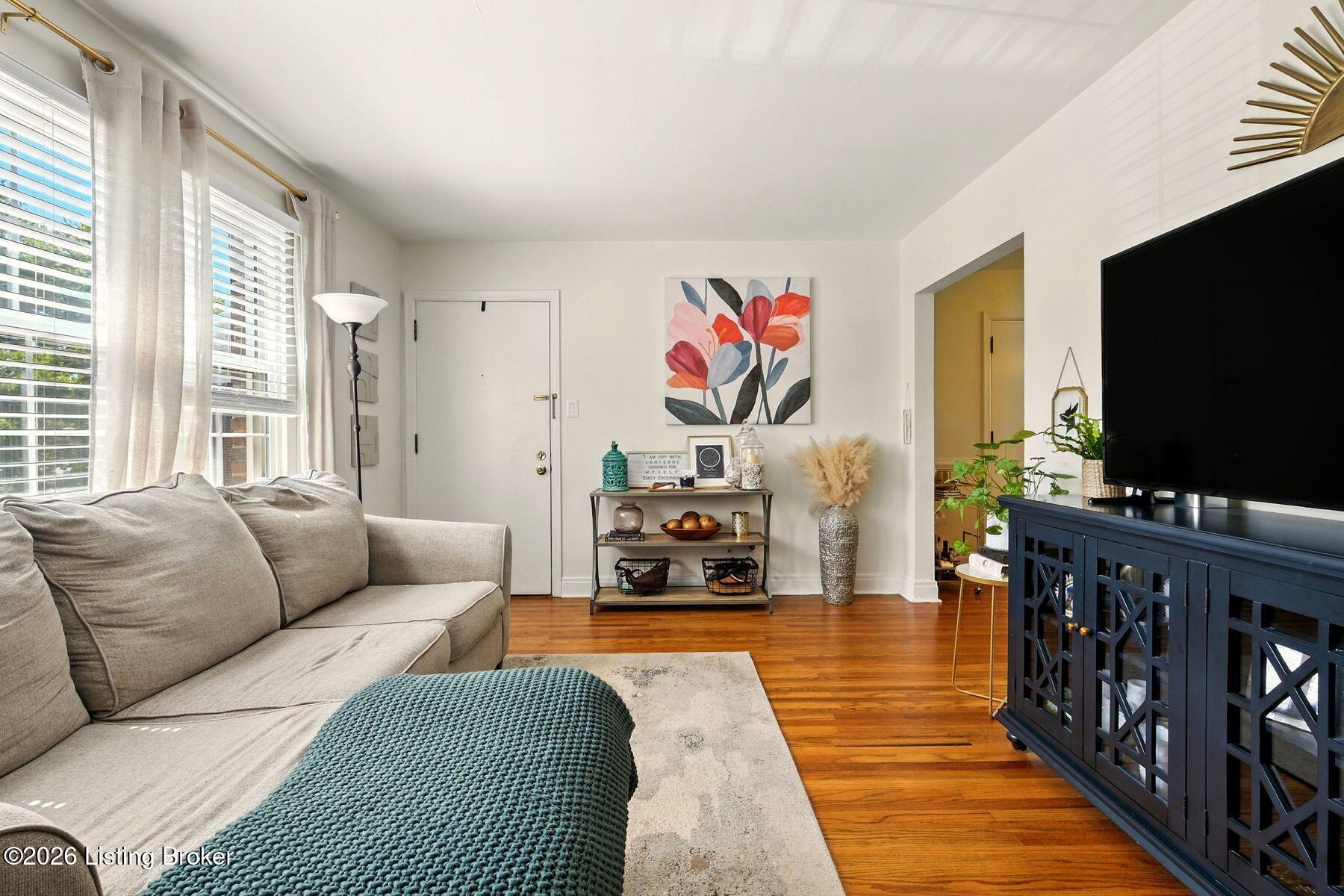 3621 Brownsboro Rd 504E