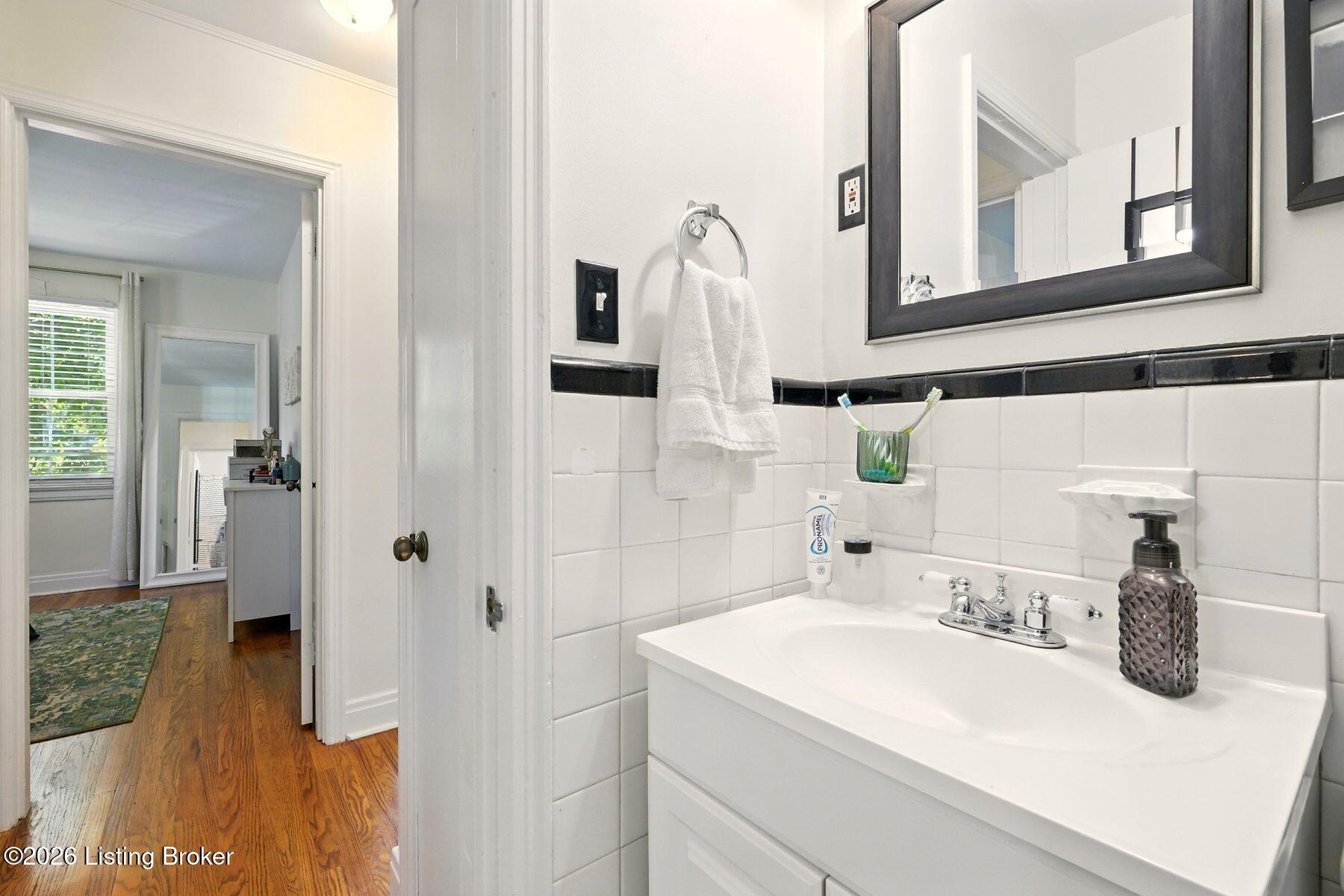 3621 Brownsboro Rd 504E