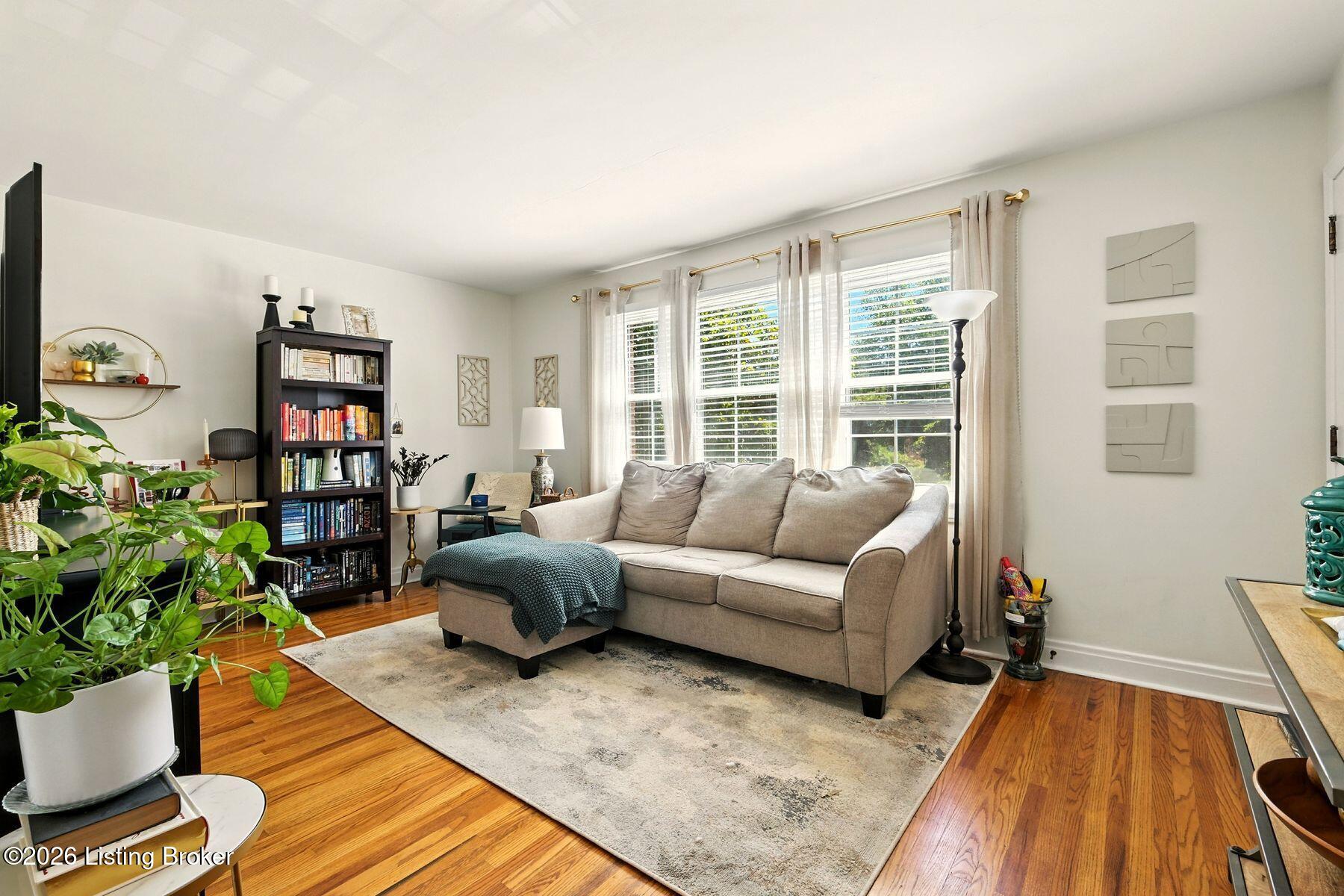 3621 Brownsboro Rd 504E
