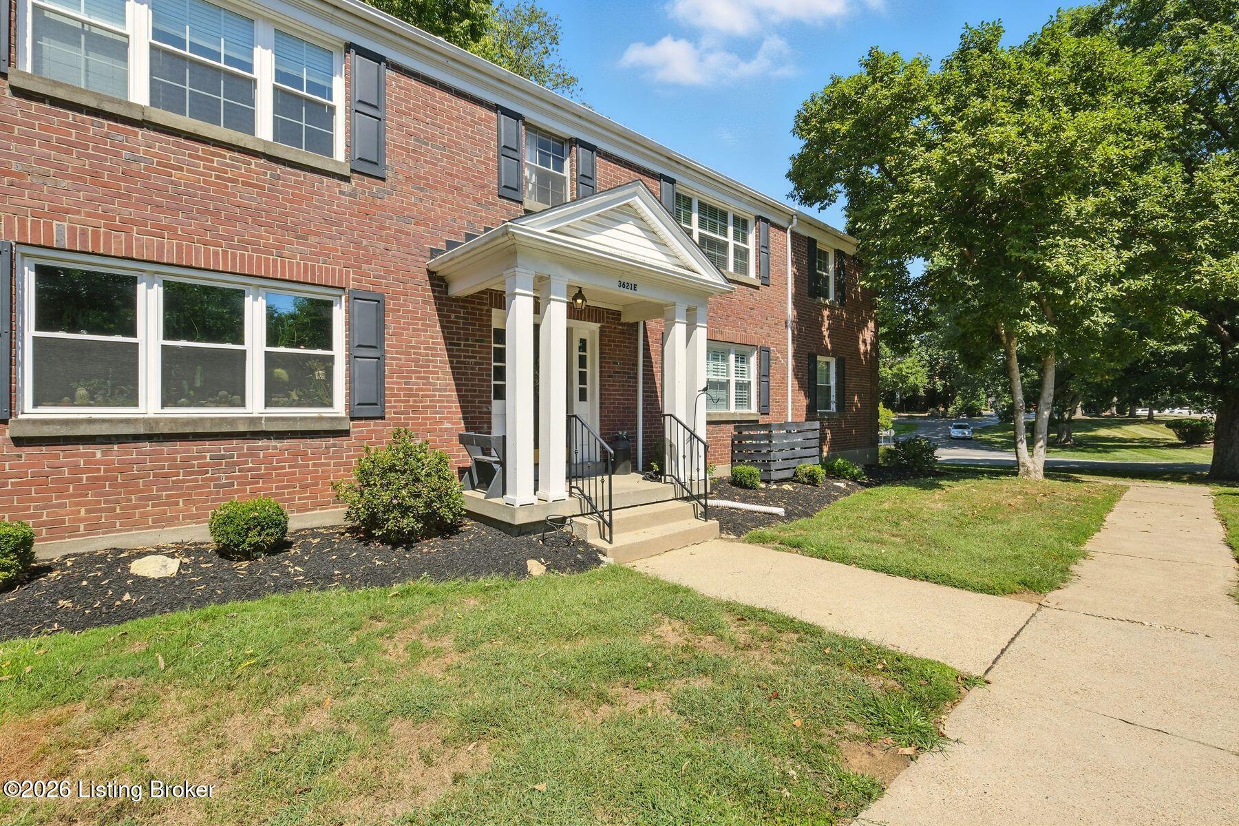 3621 Brownsboro Rd 504E