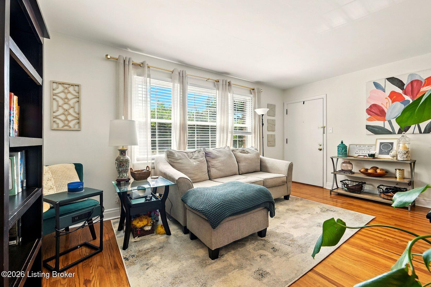 3621 Brownsboro Rd 504E