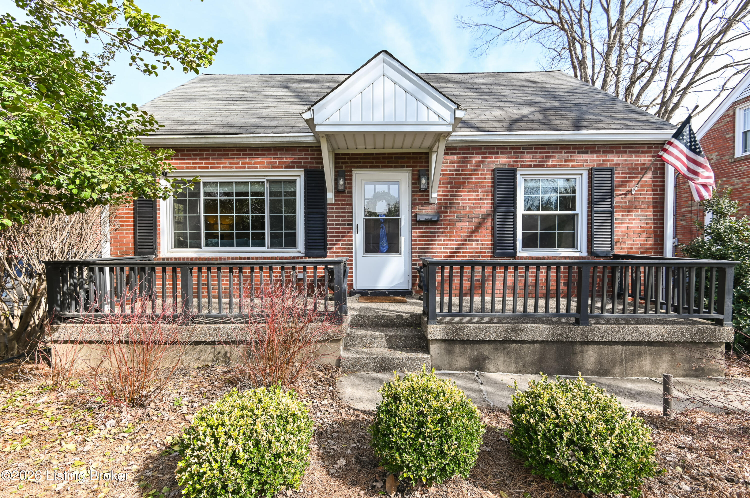 211 Merriman Rd
