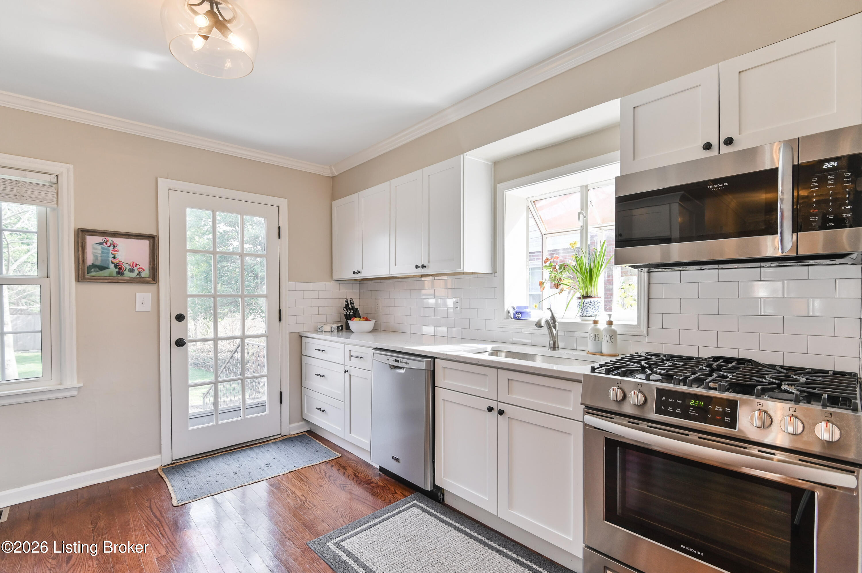 211 Merriman Rd