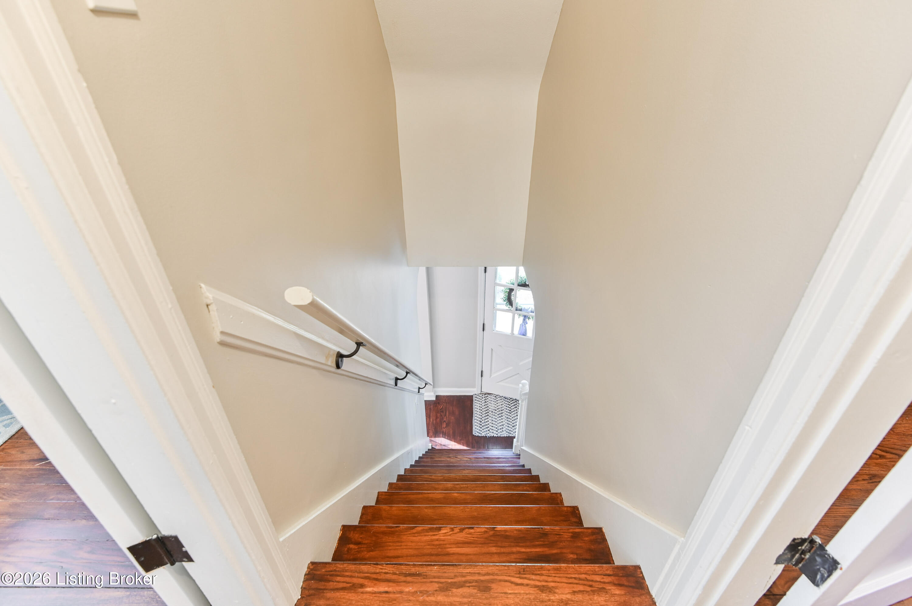 211 Merriman Rd