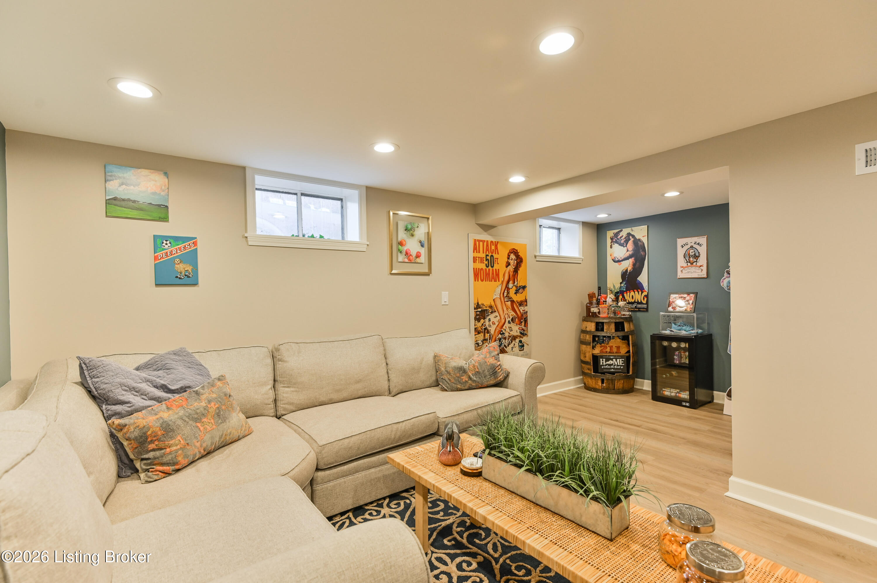 211 Merriman Rd