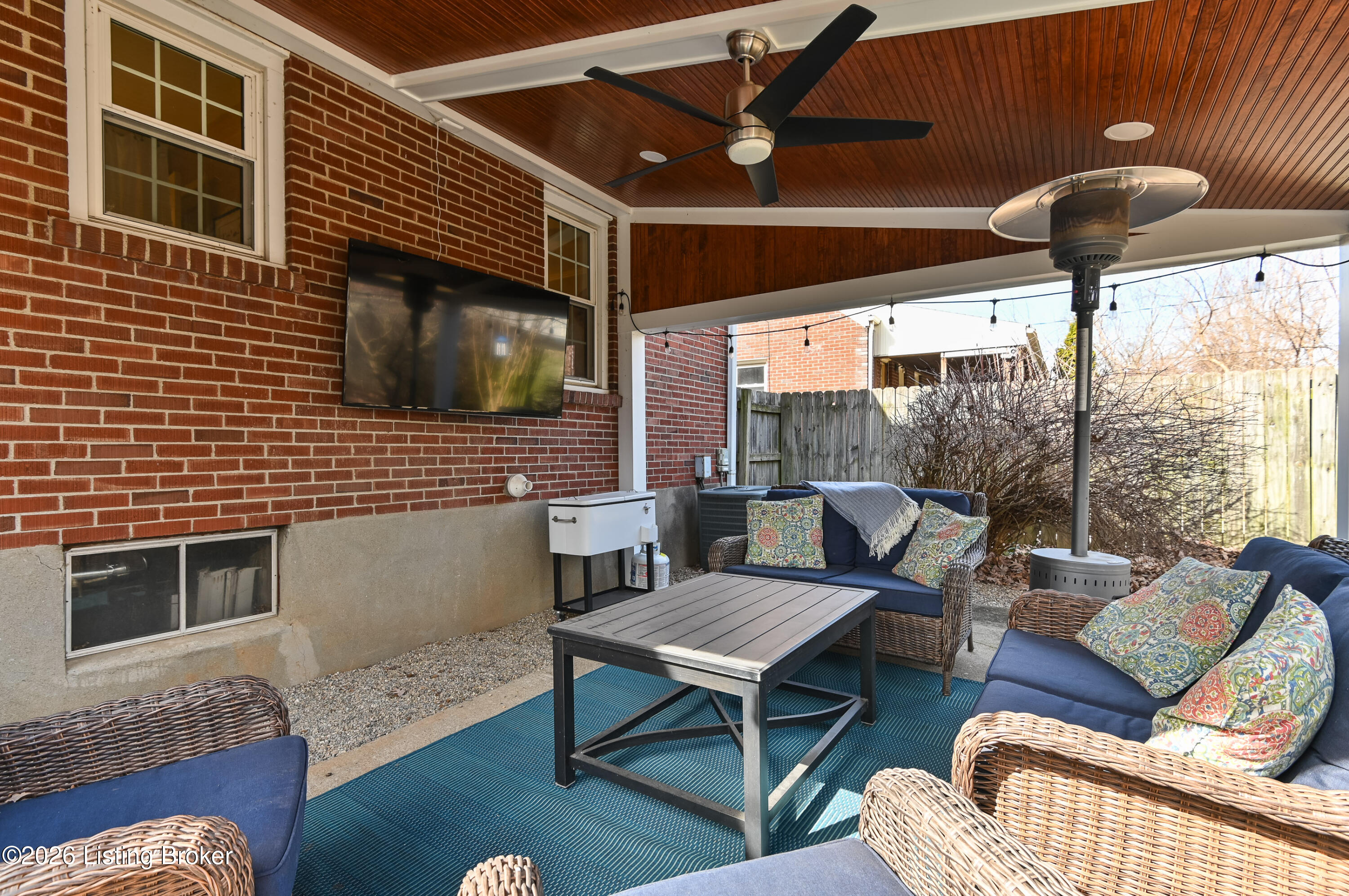 211 Merriman Rd