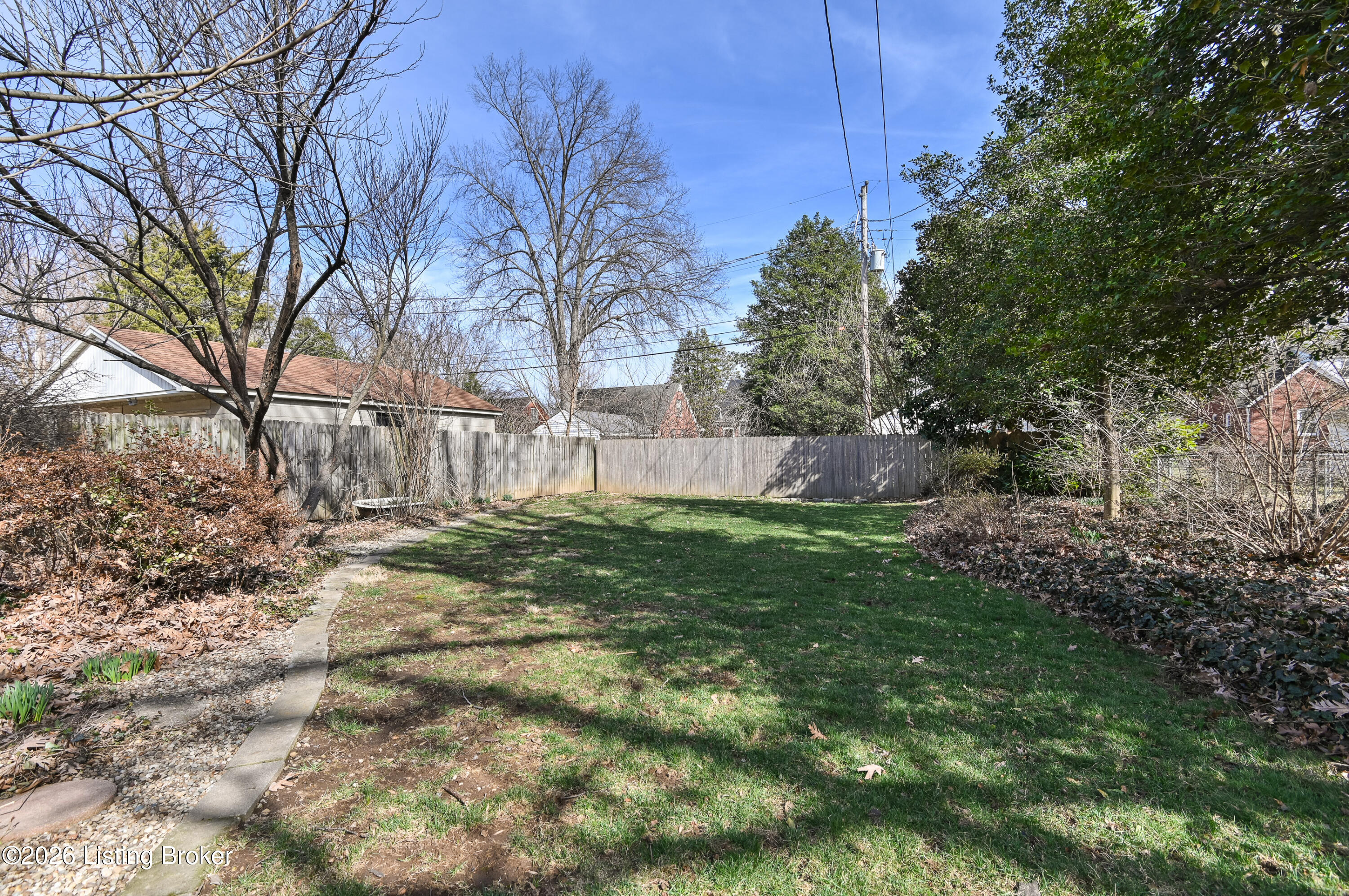 211 Merriman Rd