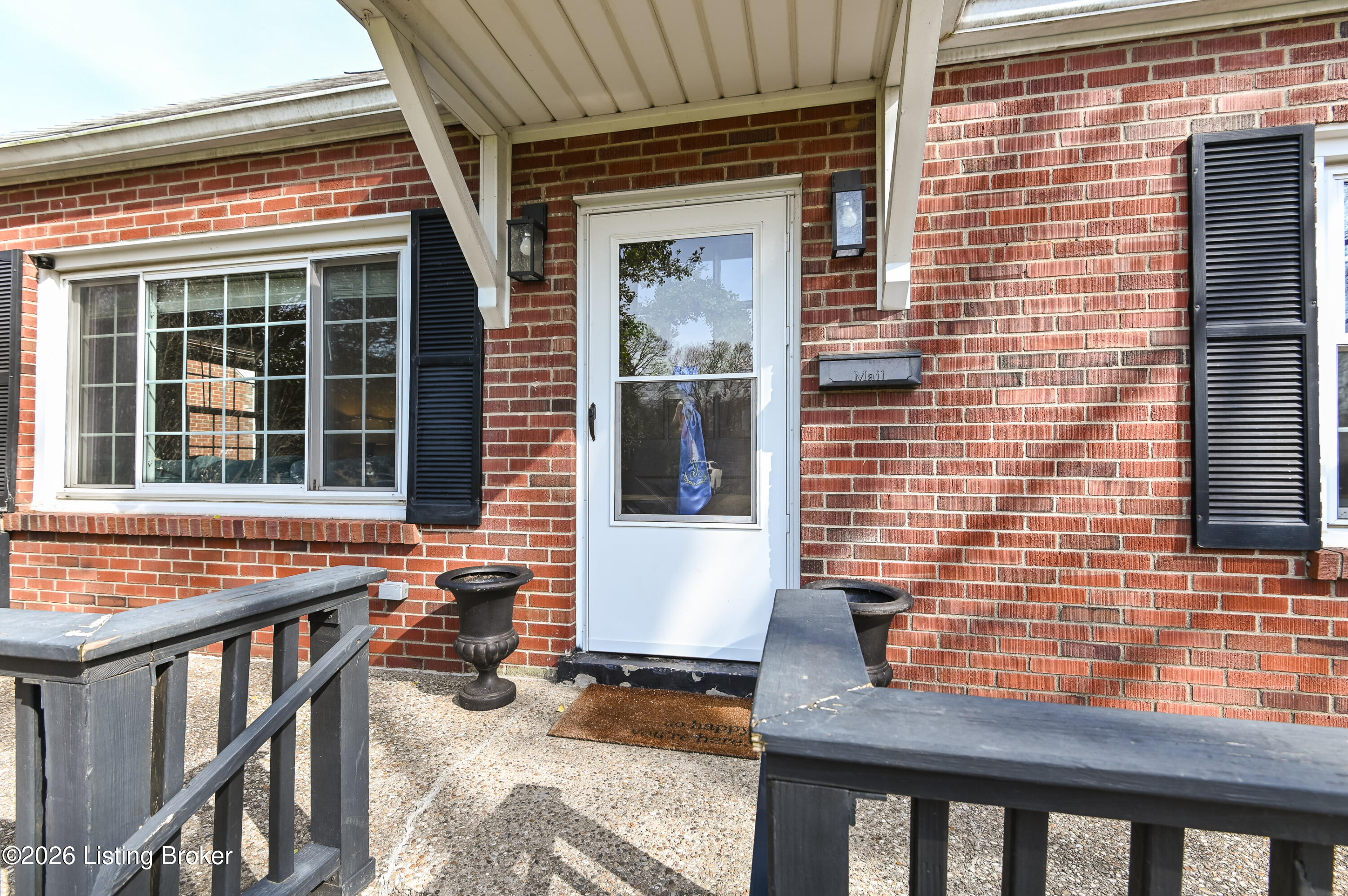 211 Merriman Rd