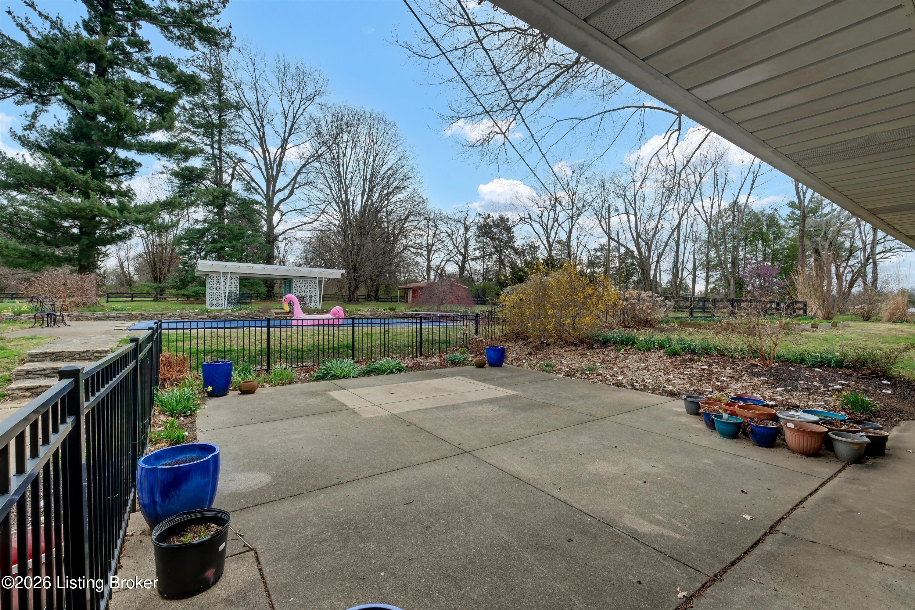 4401 Starlite Ln