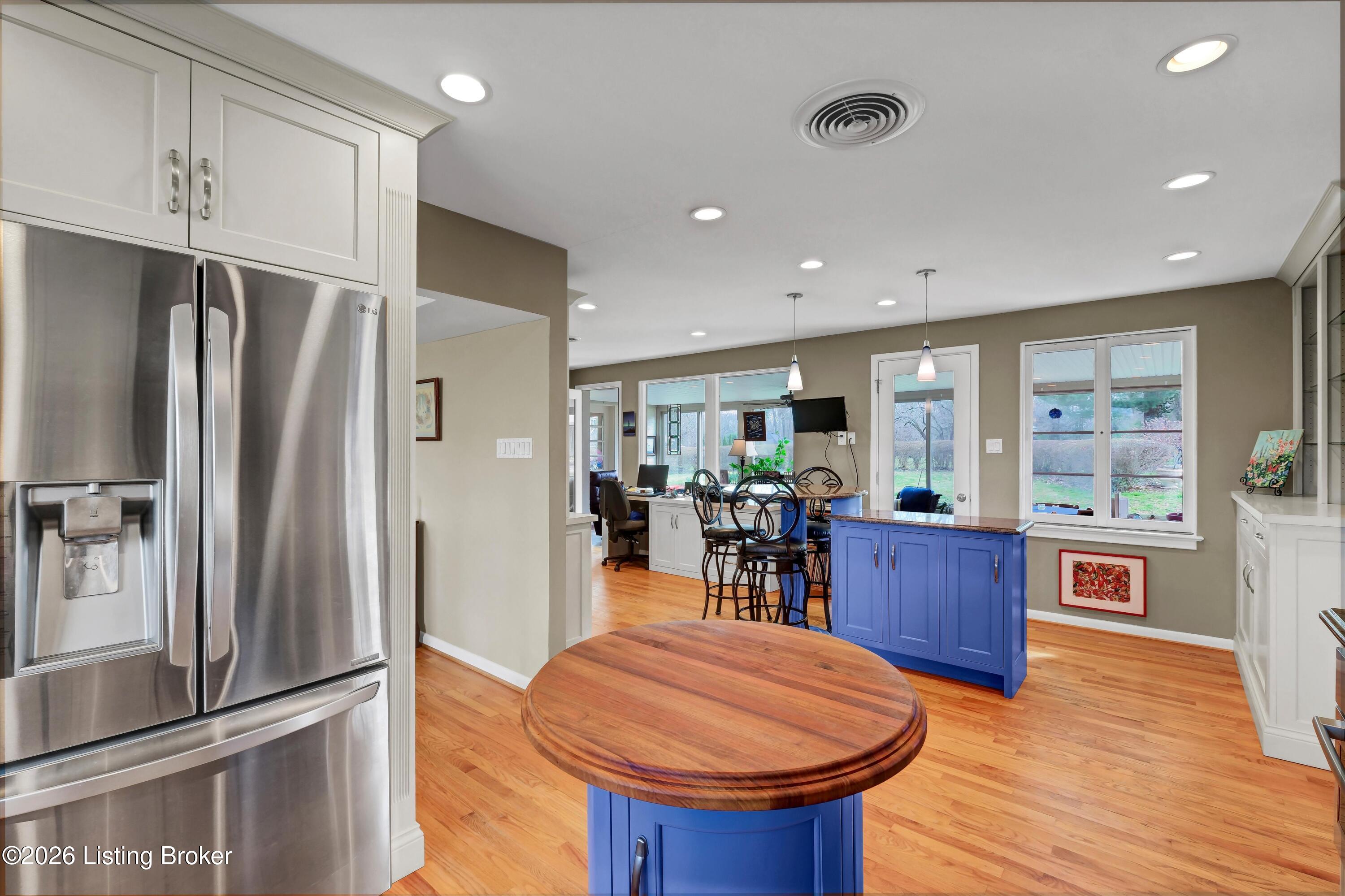 4401 Starlite Ln
